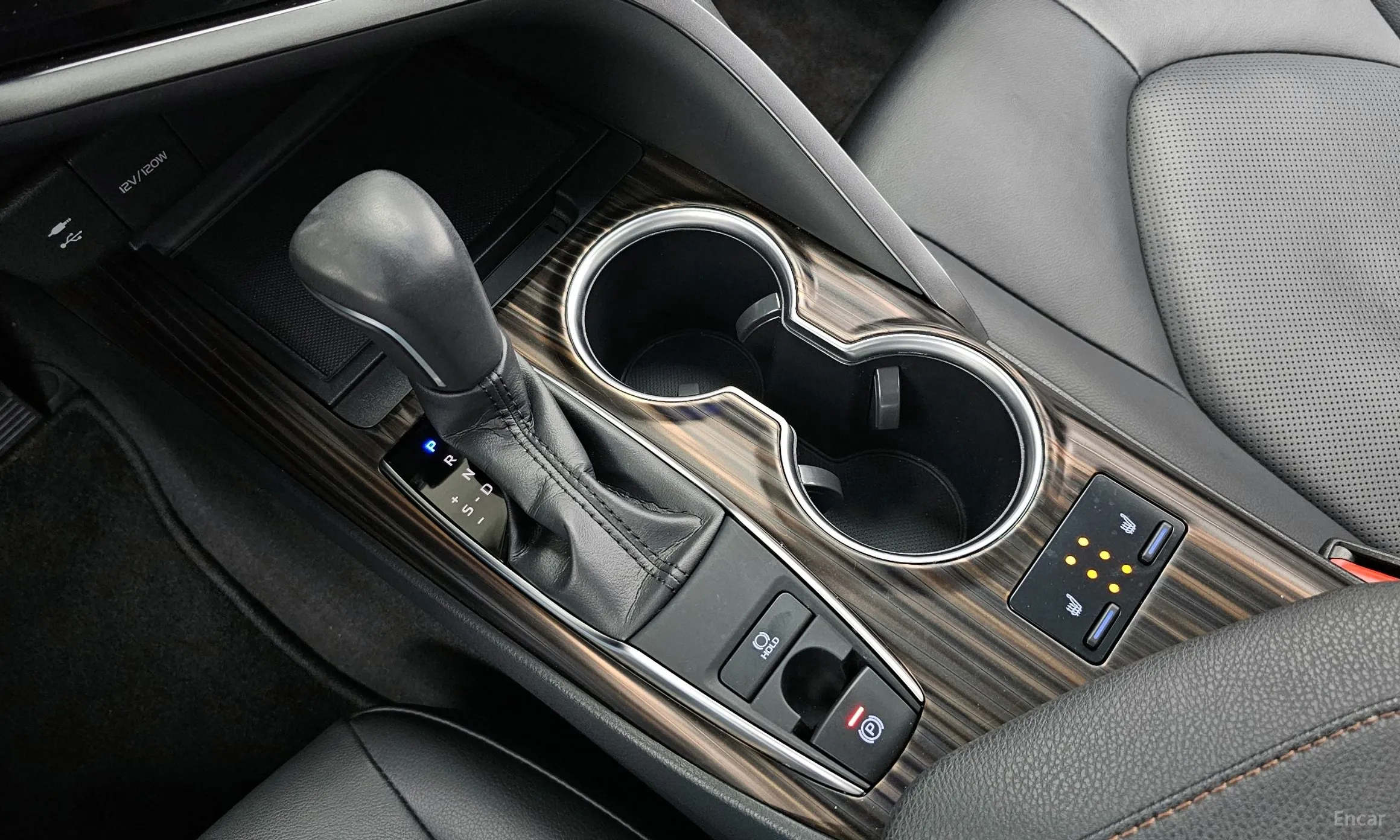 Toyota Camry (XV70) превью 9