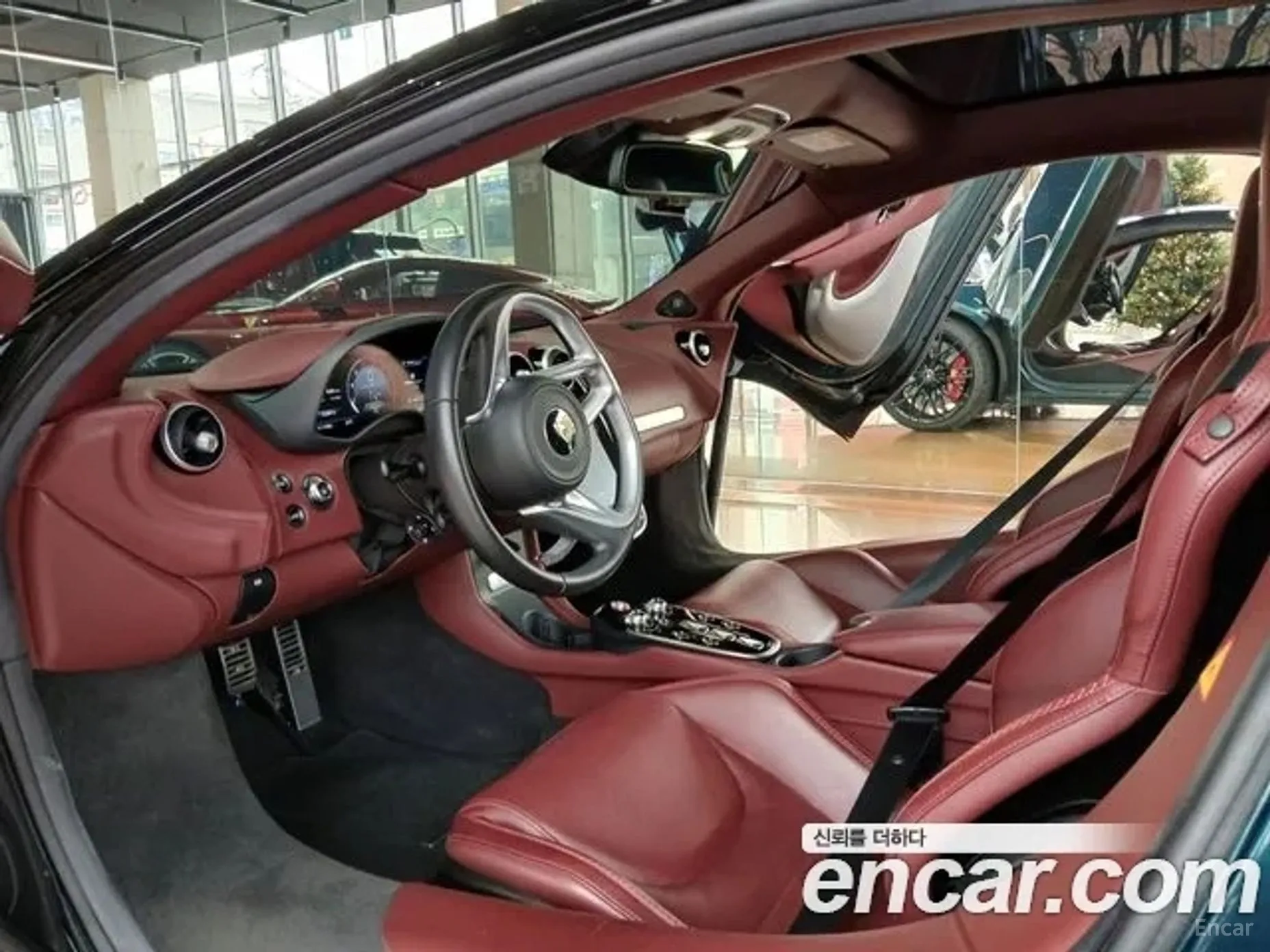 McLaren GT превью 10