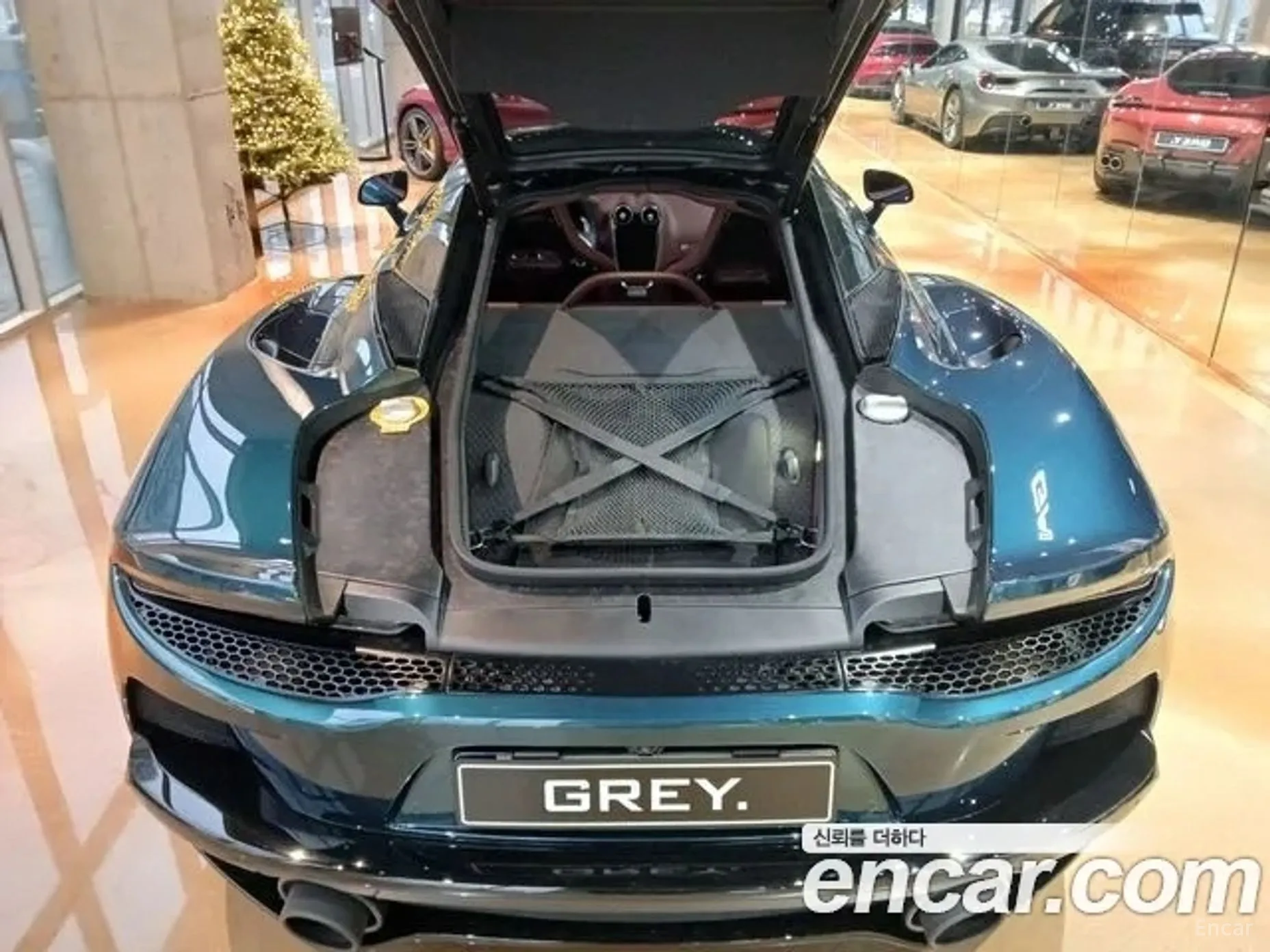 McLaren GT превью 8