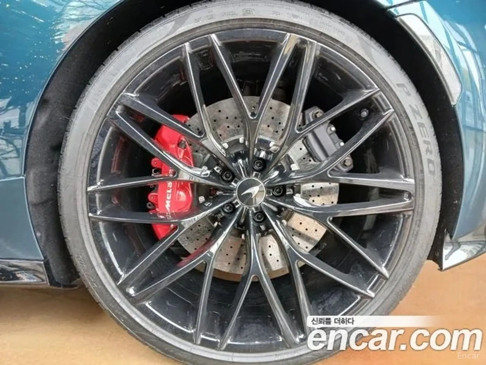 McLaren GT превью 9