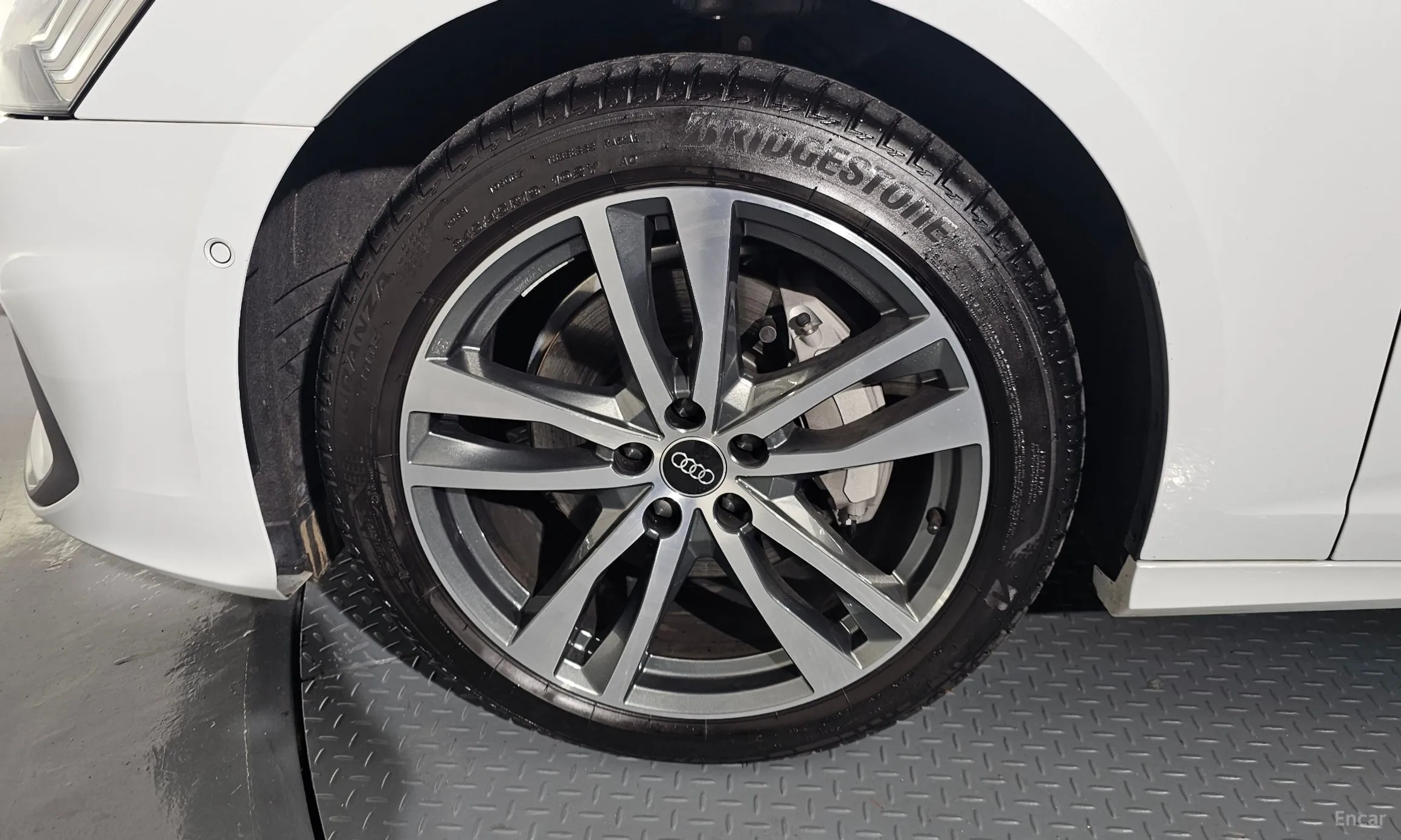 Audi A6 (C8) превью 5
