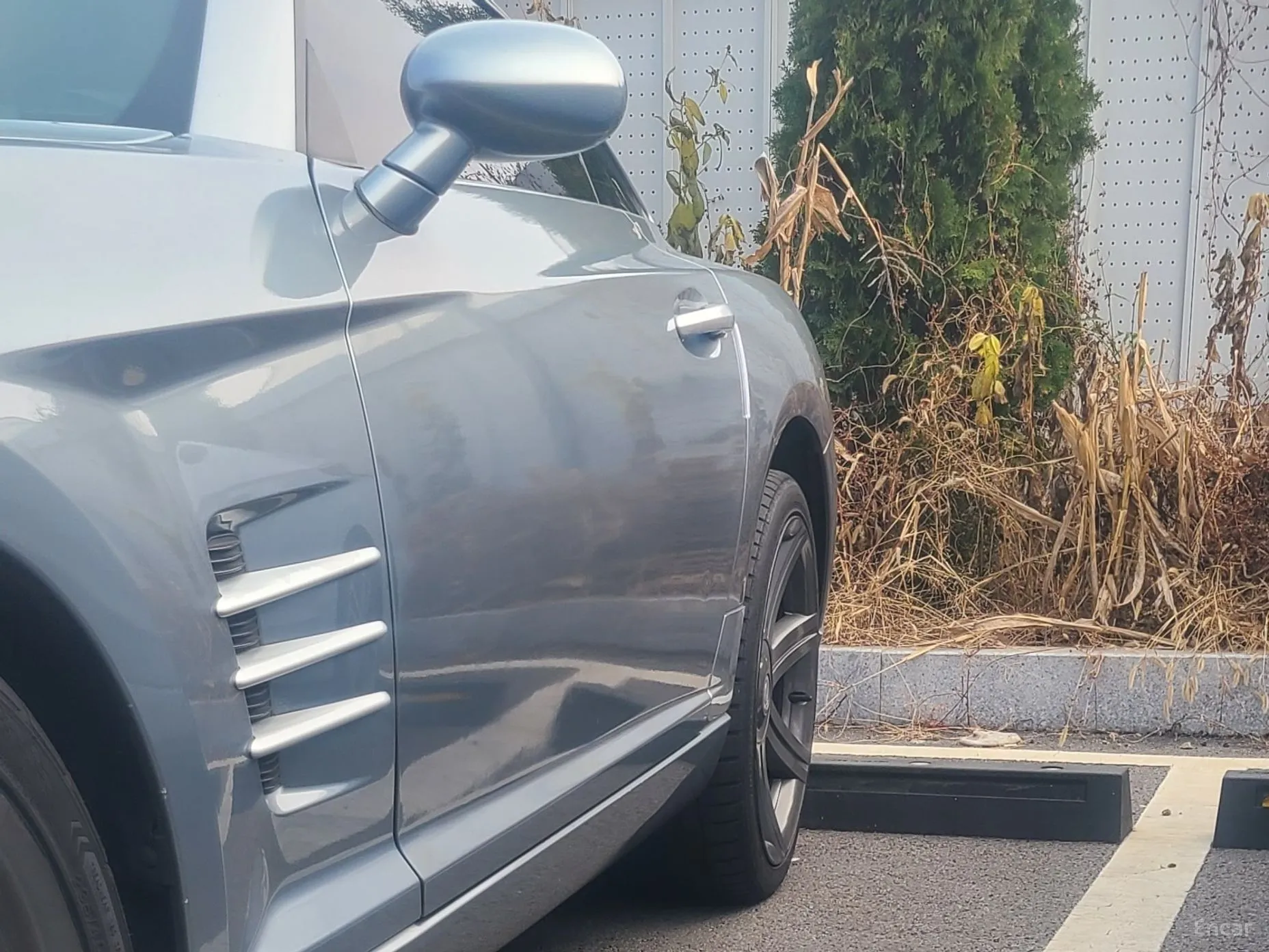 Chrysler Crossfire превью 20