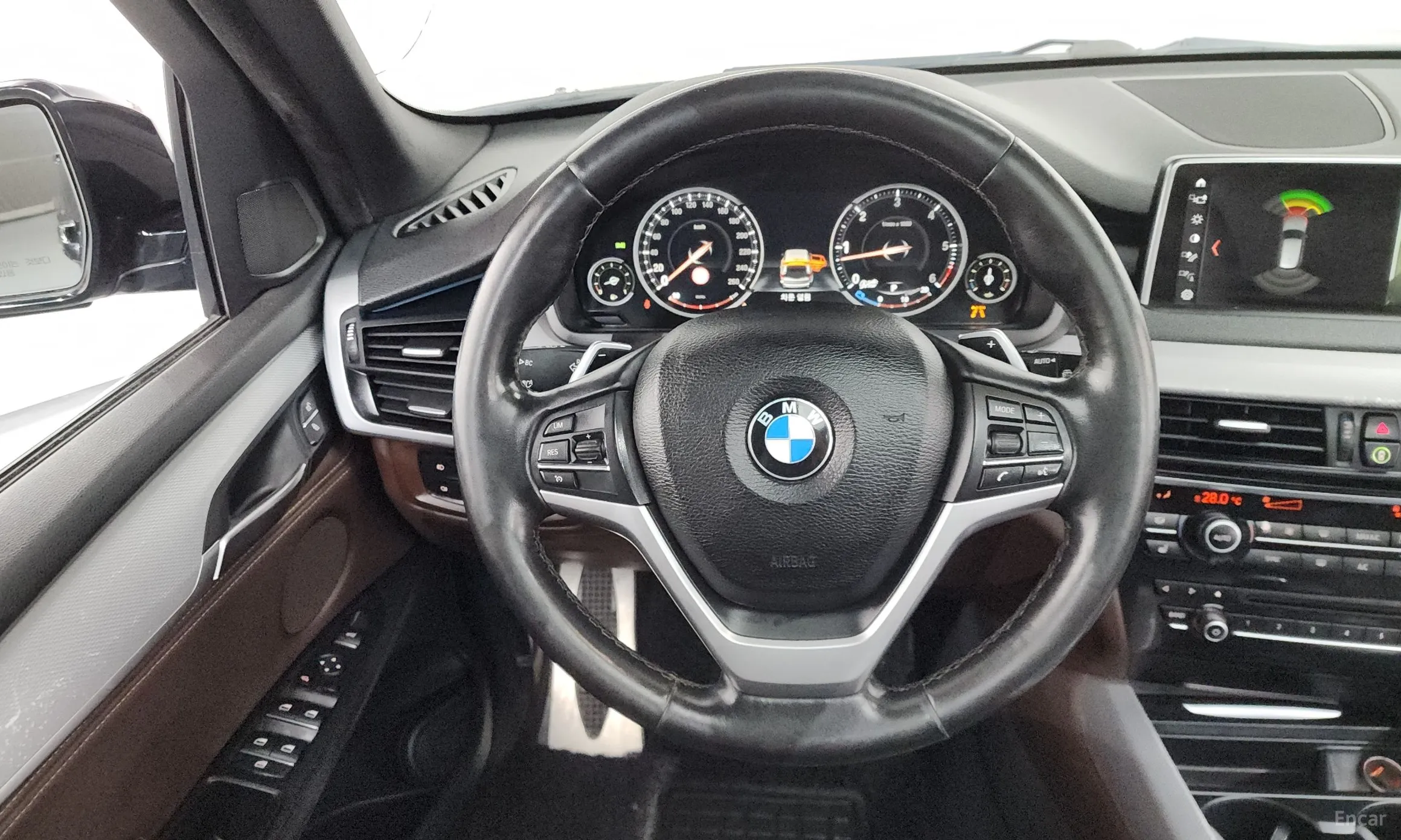 BMW X5 (F15) превью 13