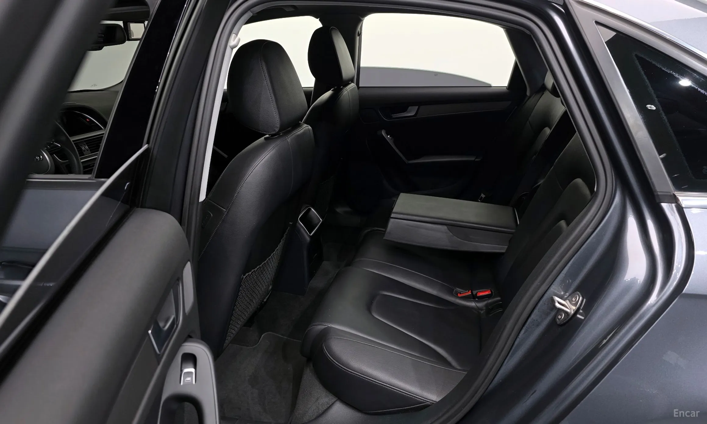 Audi New A4 превью 20
