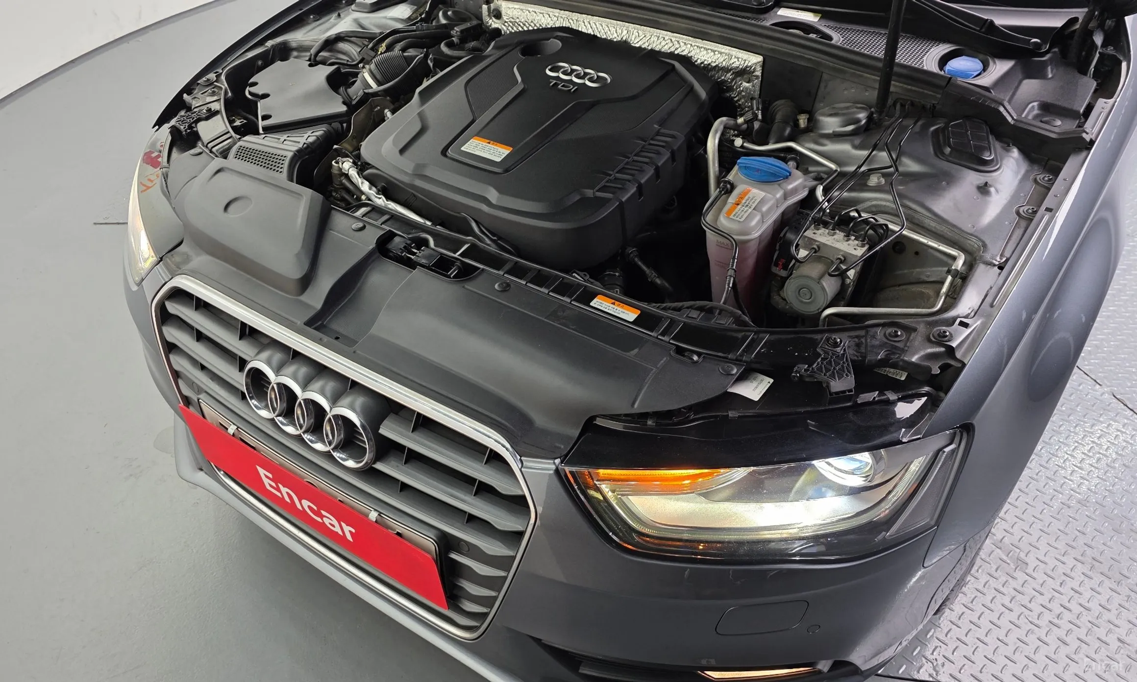 Audi New A4 превью 6
