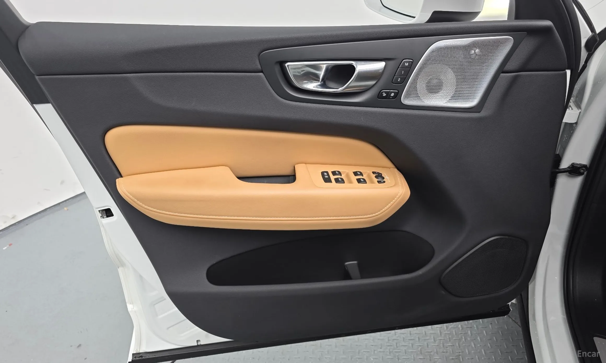 Volvo XC60 Gen 2 превью 18