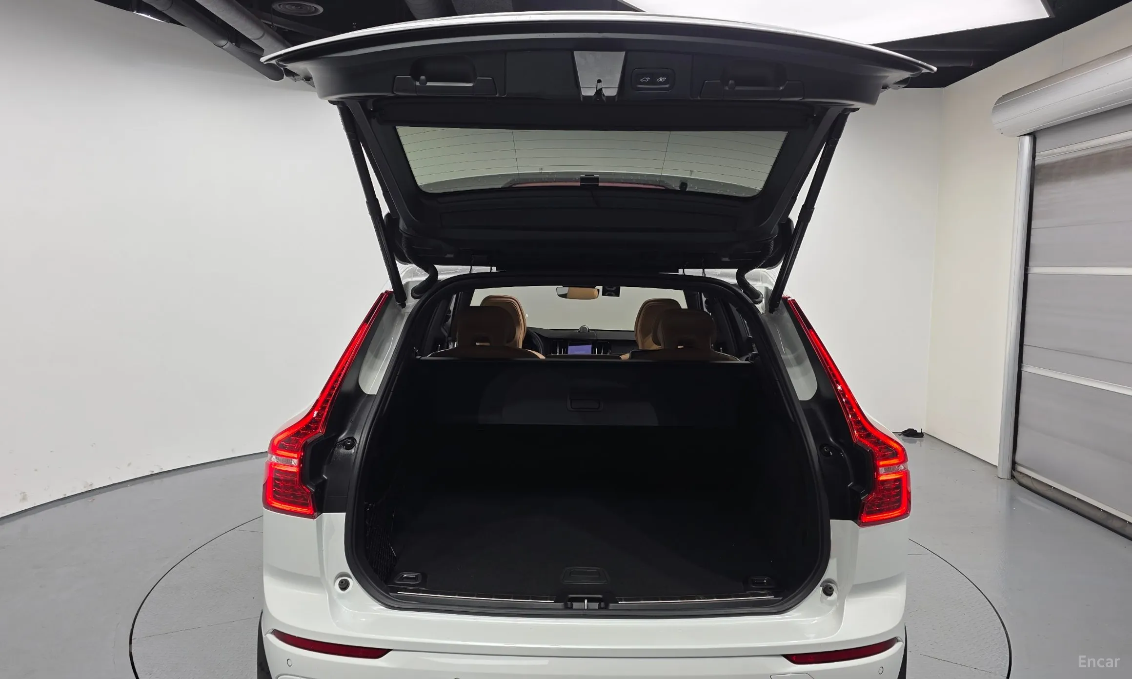 Volvo XC60 Gen 2 превью 20