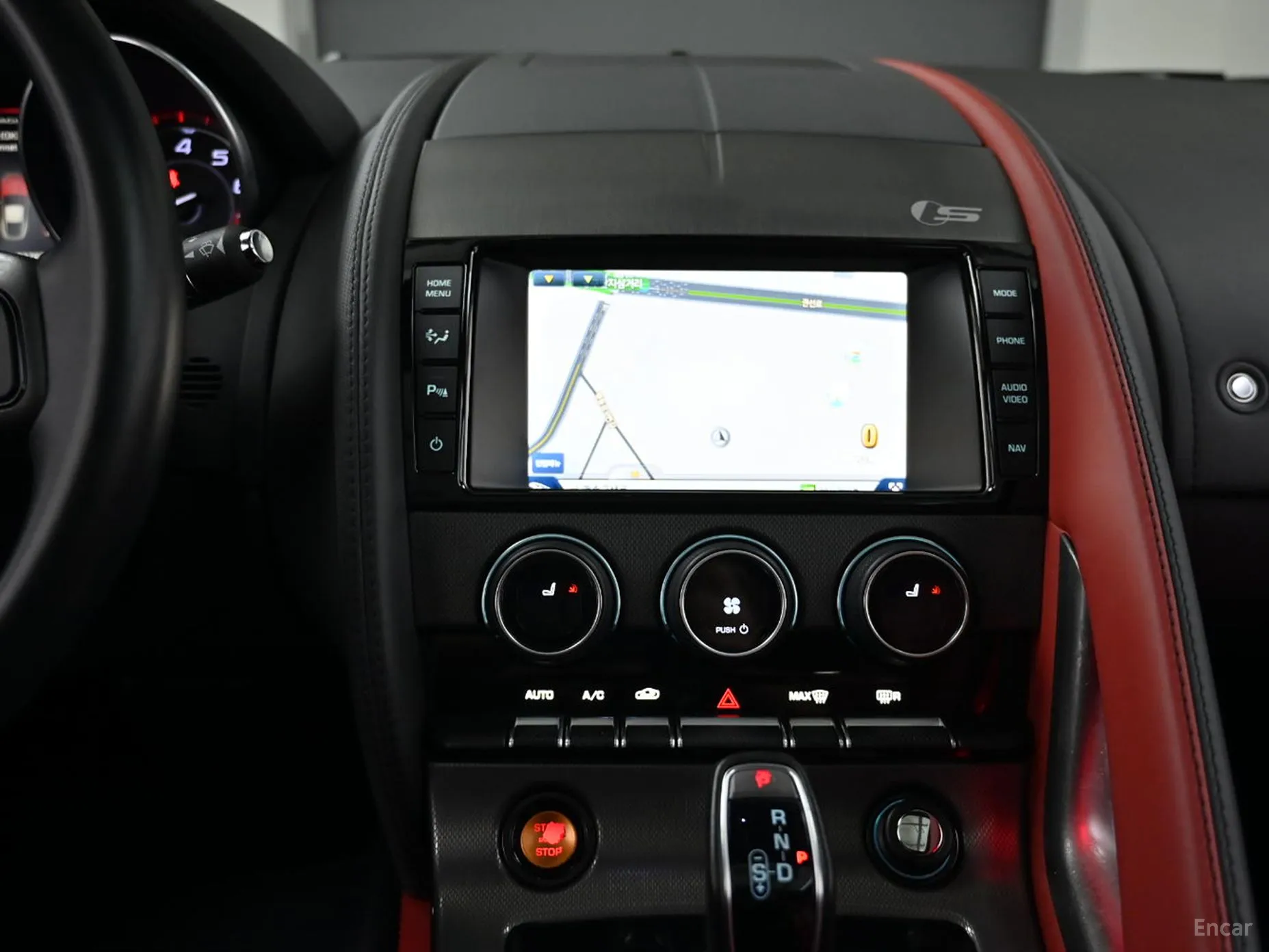 Jaguar F-TYPE превью 15