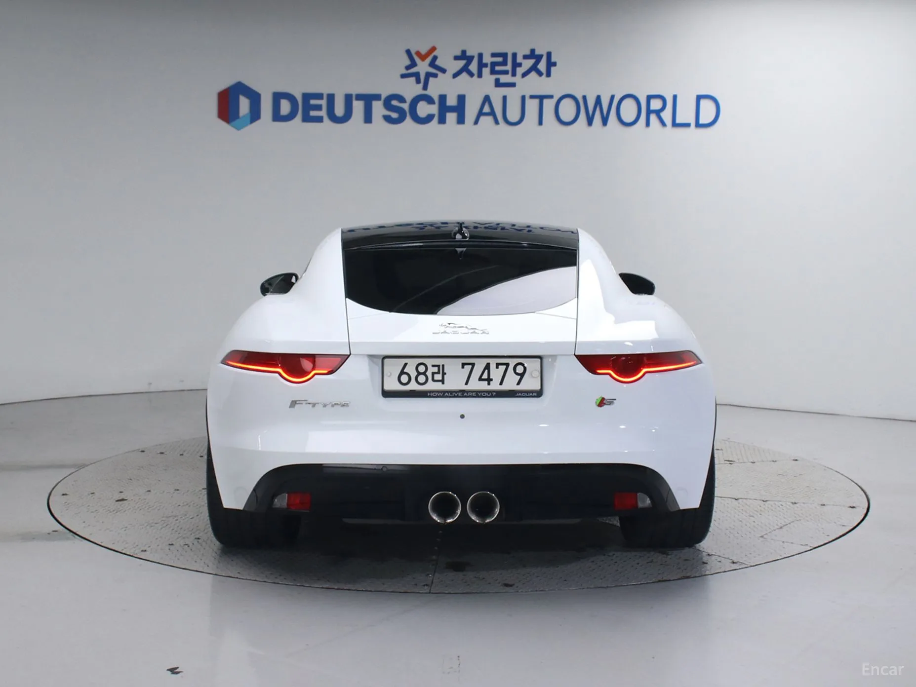 Jaguar F-TYPE превью 5