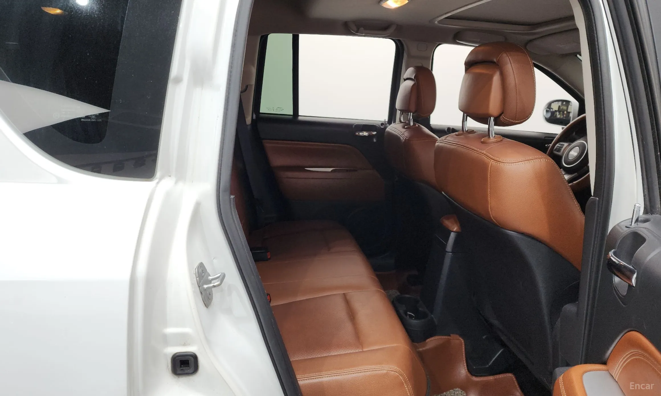 Jeep Compass превью 12
