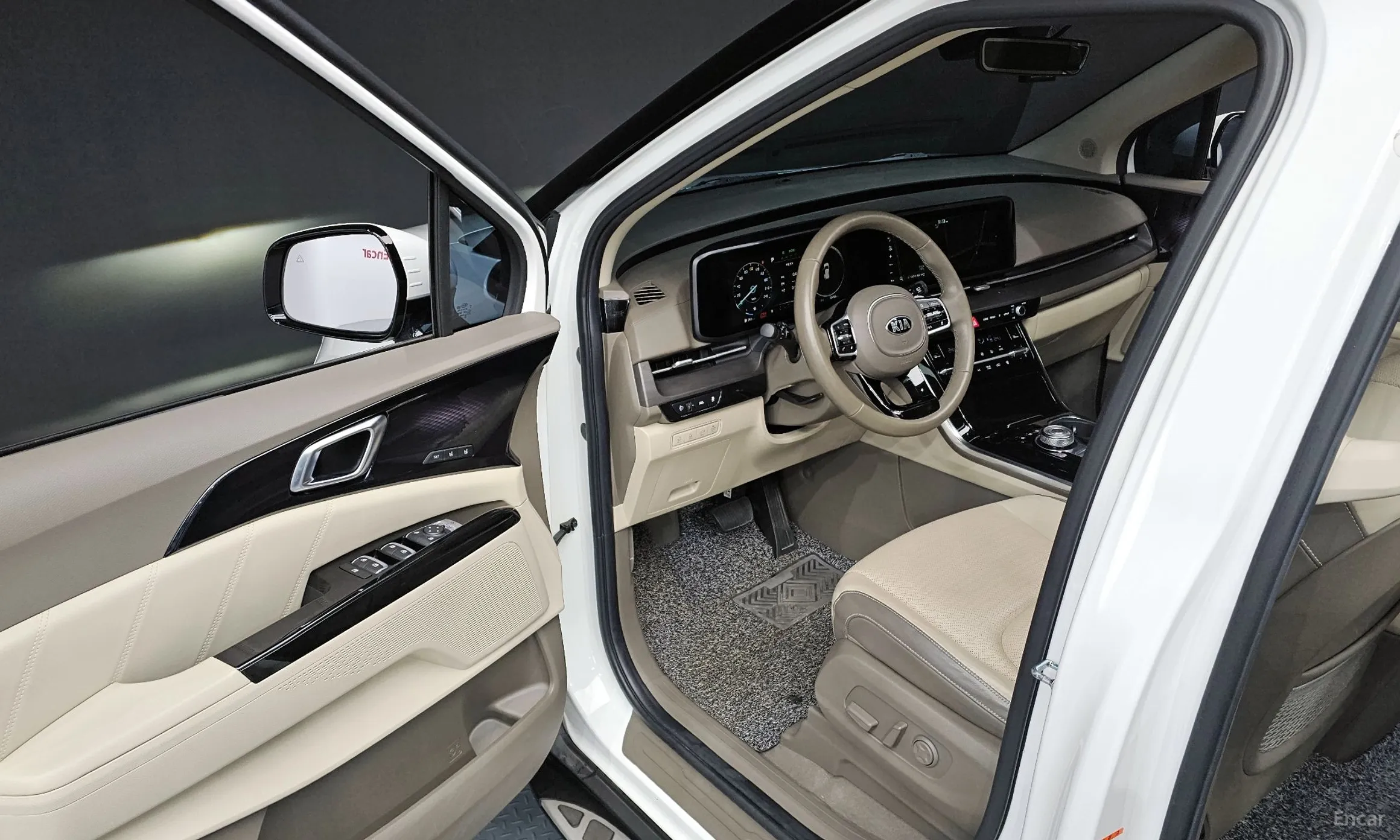 Kia Carnival Gen 4 превью 11