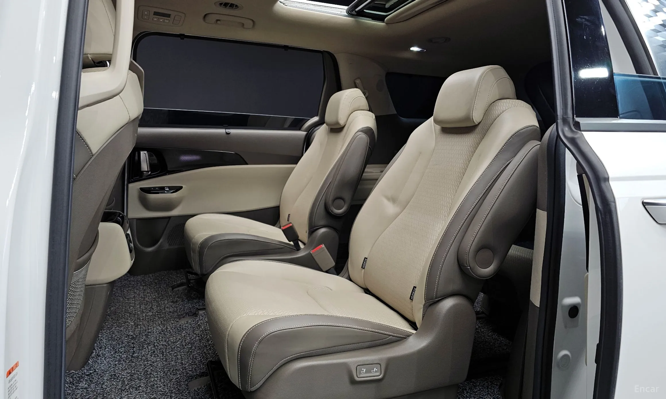 Kia Carnival Gen 4 превью 12