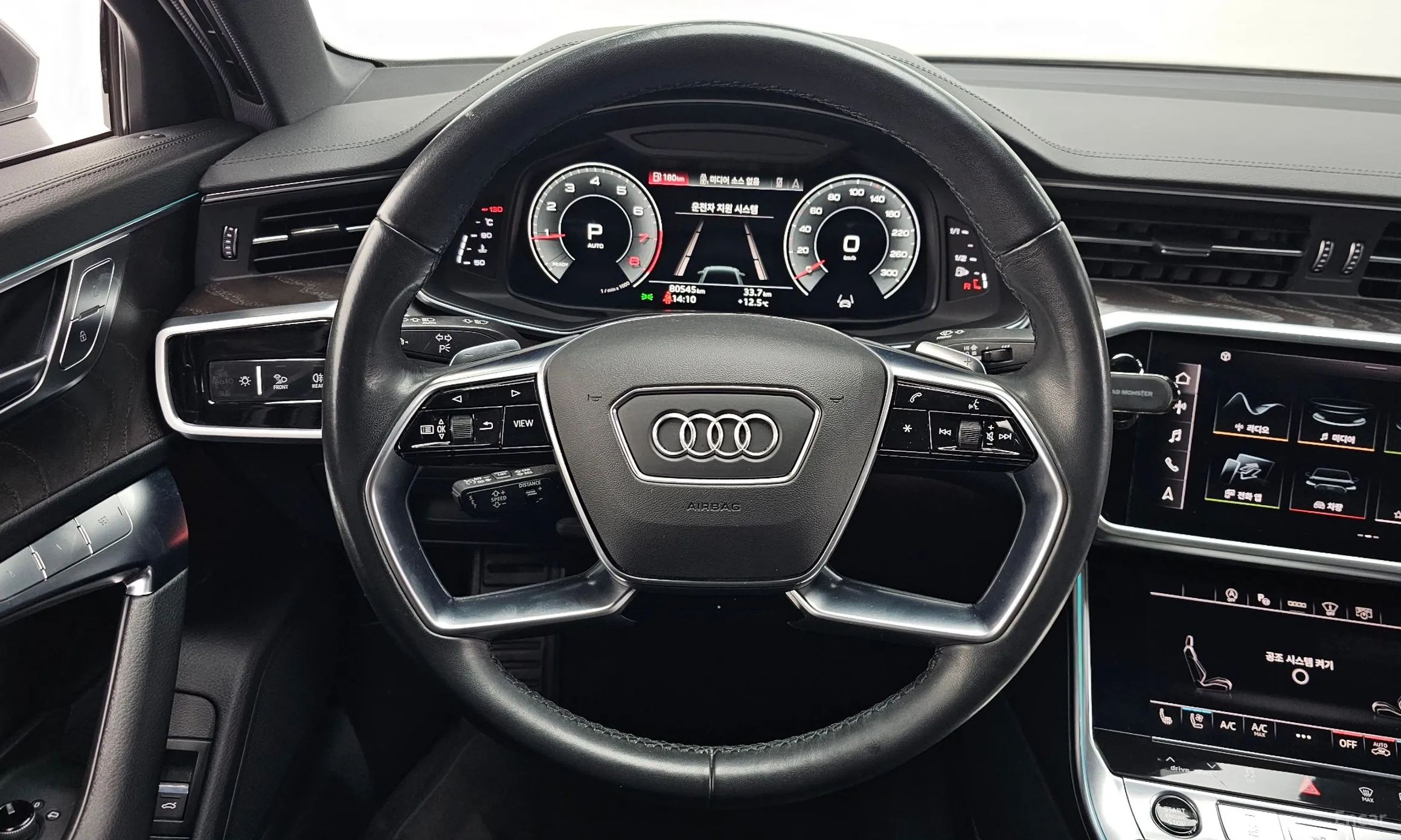 Audi A6 (C8) превью 13
