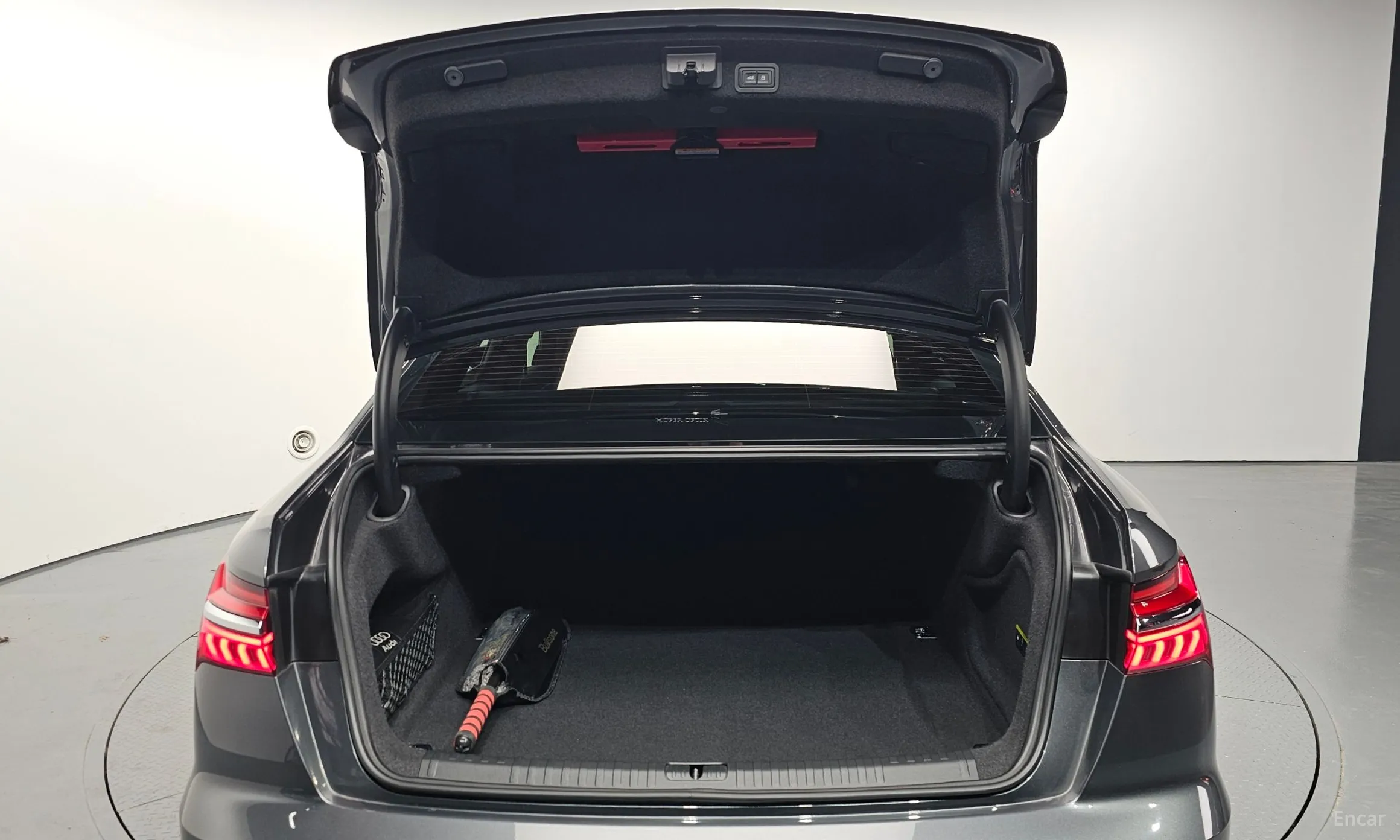 Audi A6 (C8) превью 20