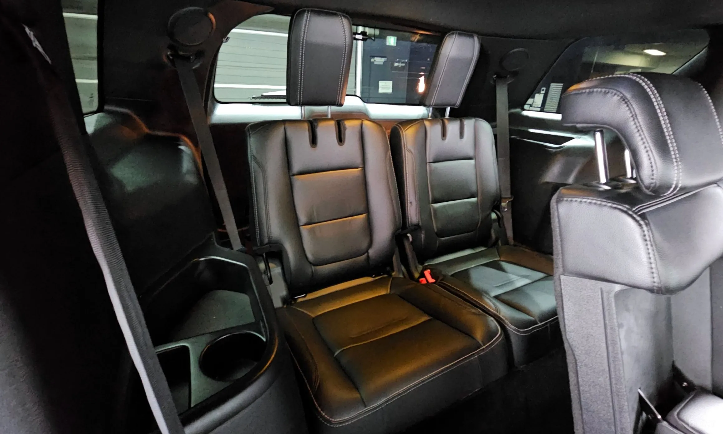 Ford Explorer превью 18