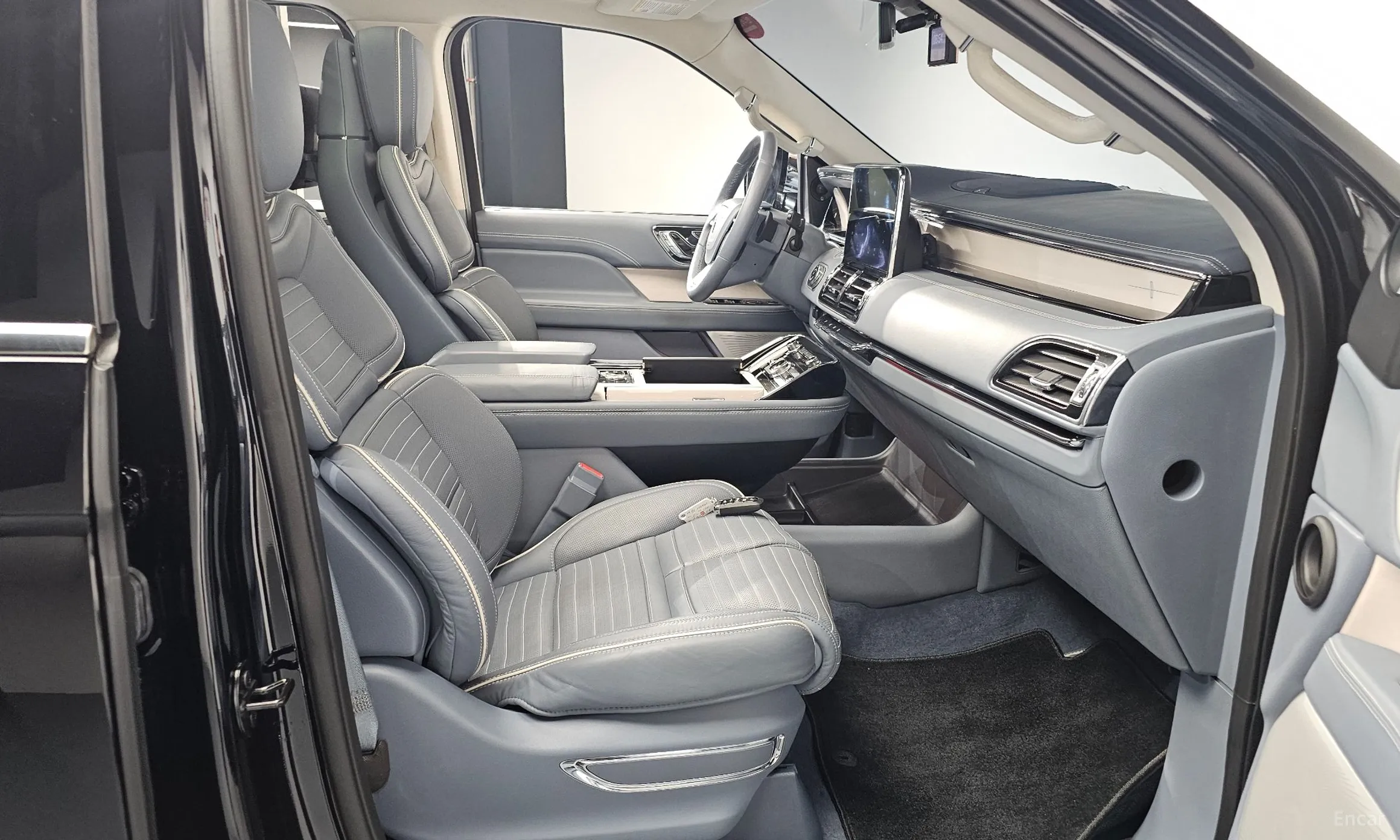 Lincoln Navigator 4th generation превью 11