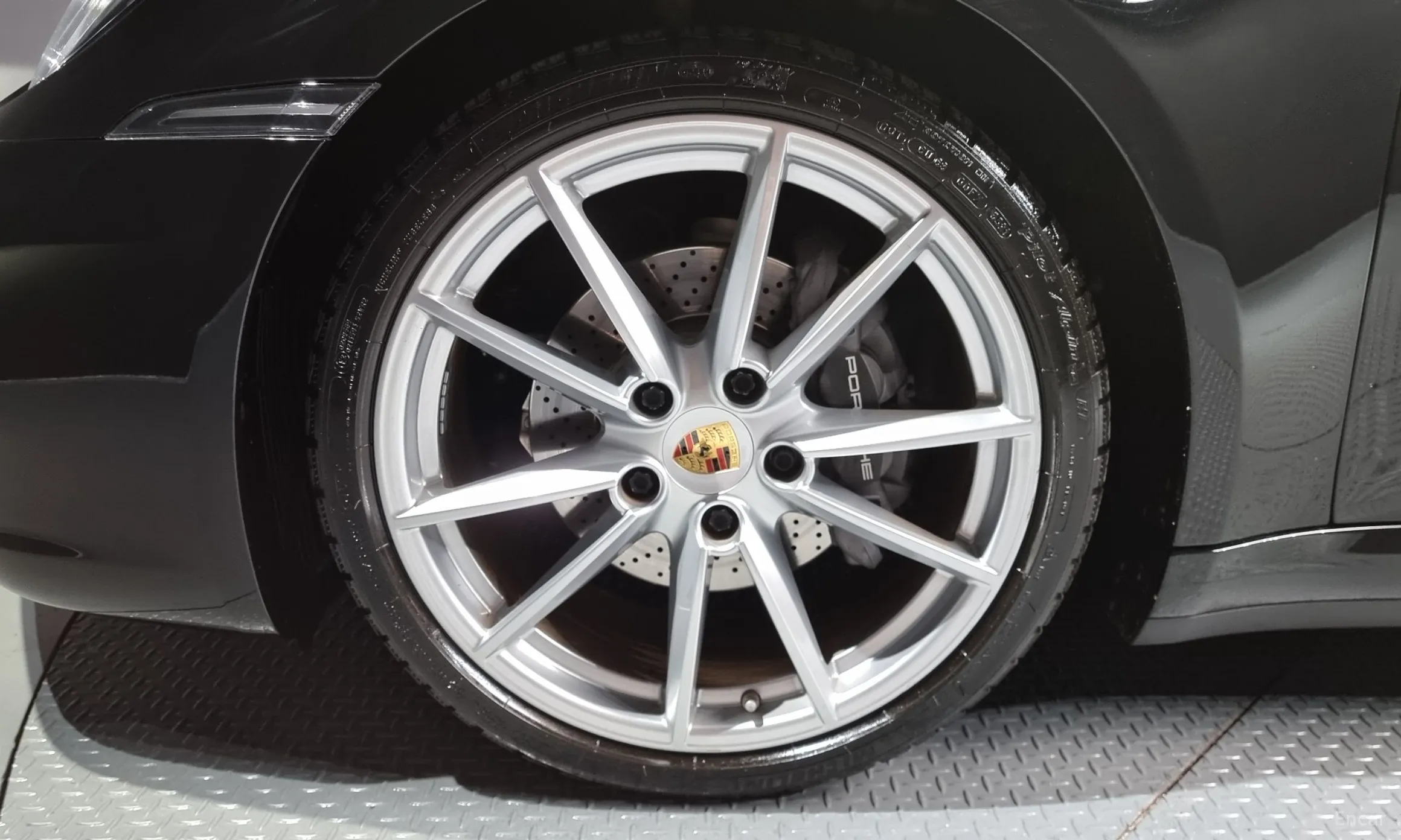 Porsche 911 (992) превью 5
