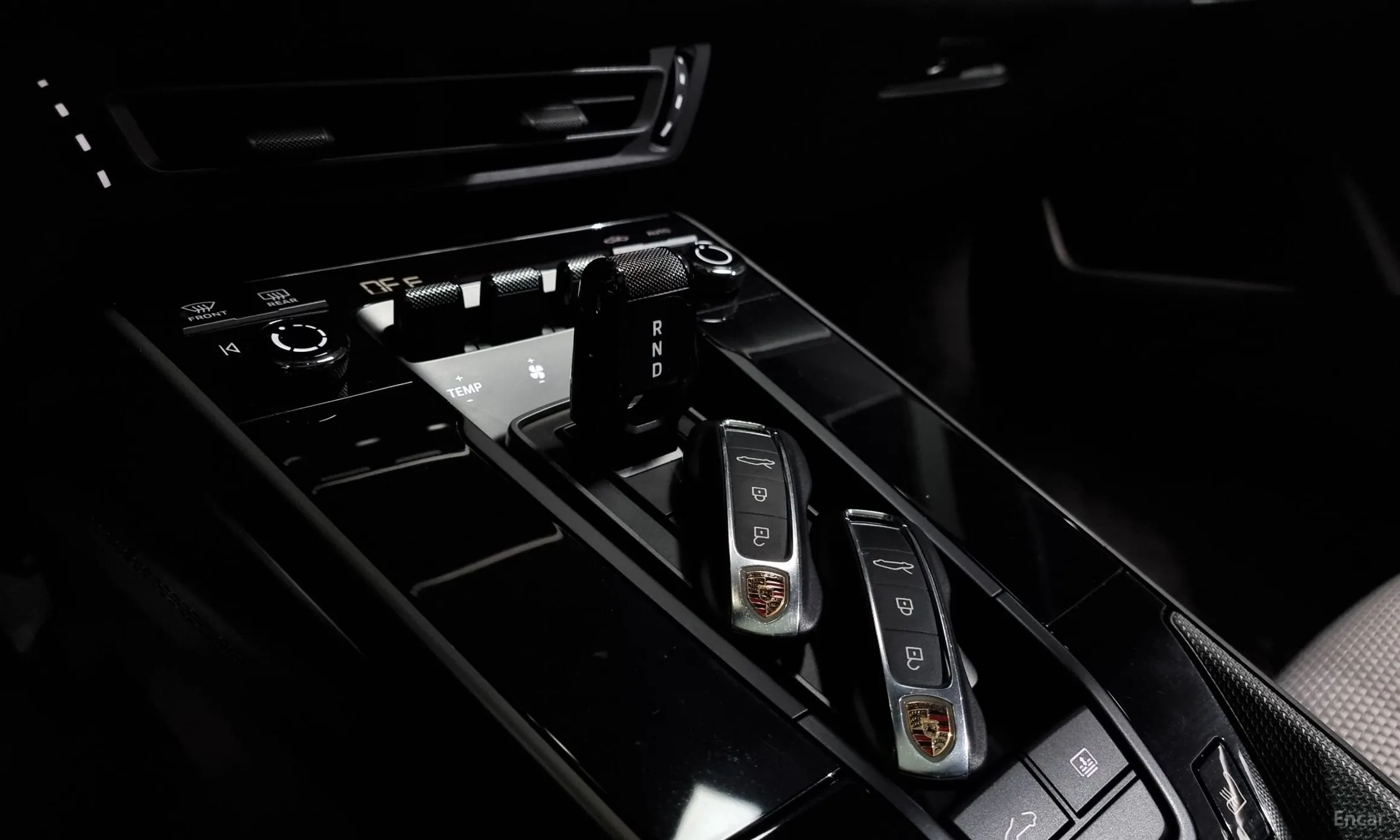 Porsche 911 (992) превью 9