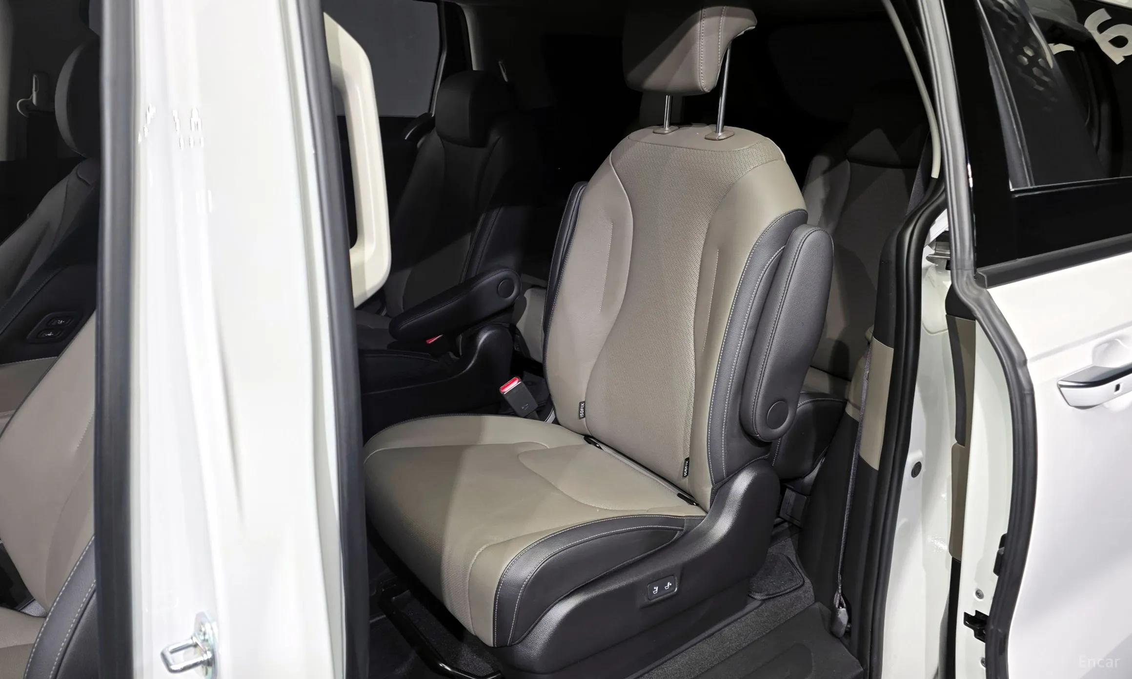 Kia Carnival 4th Generation превью 11