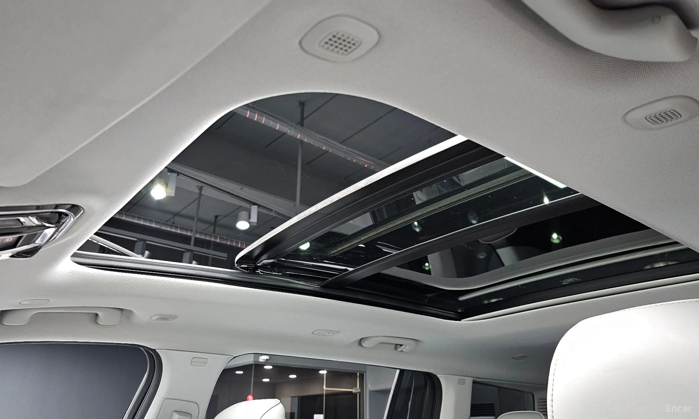 Jeep Grand Cherokee (WL) превью 18