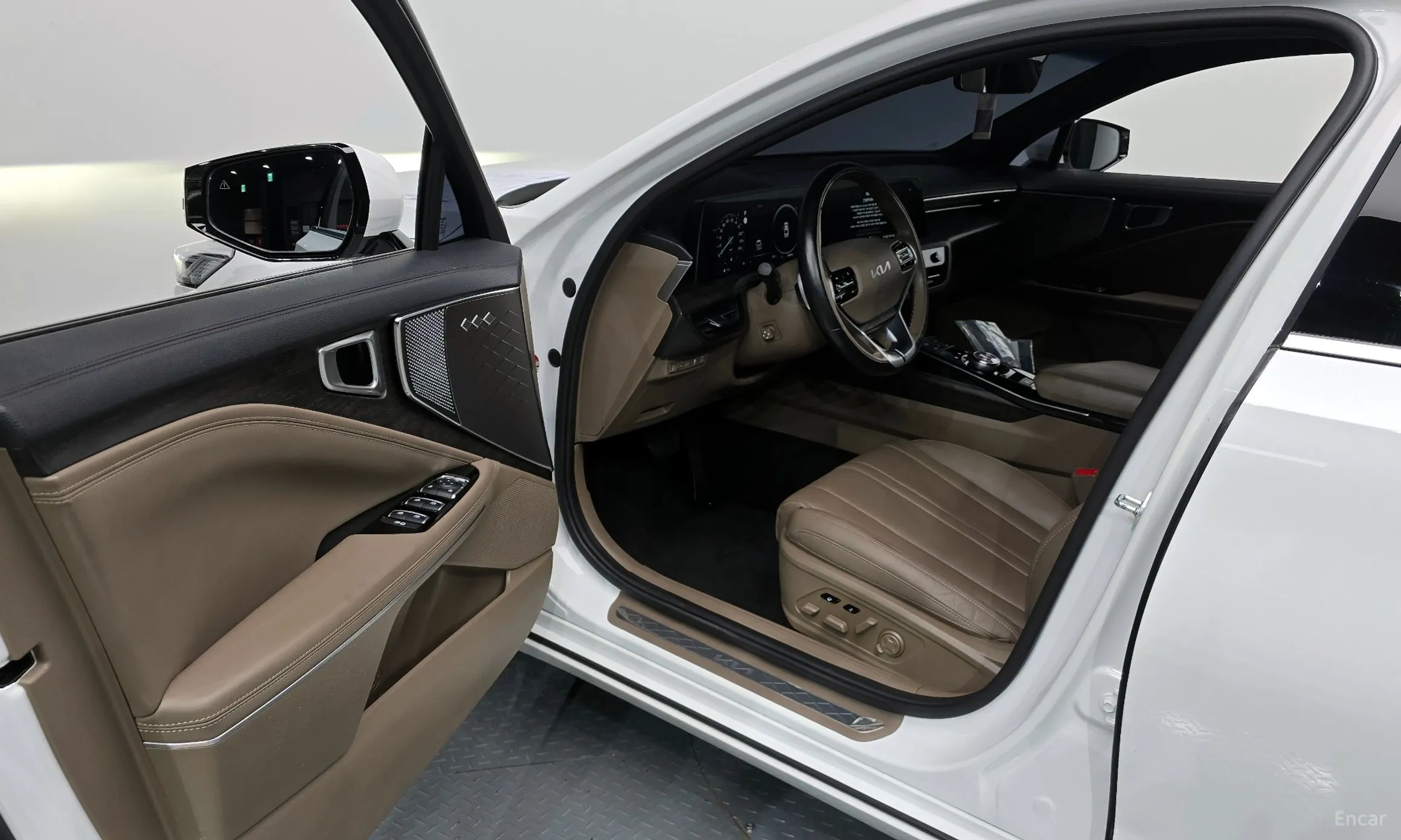 Kia K8 Hybrid превью 11