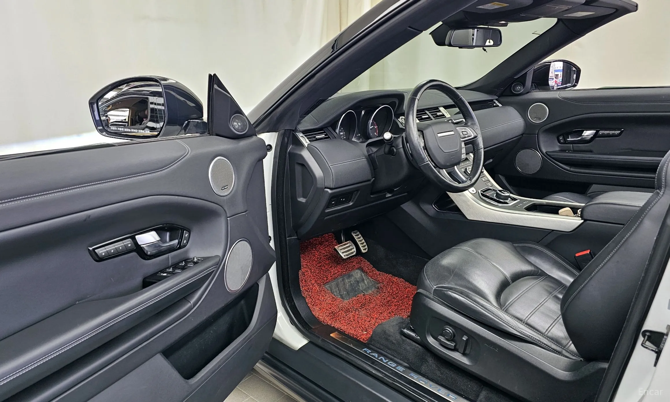 Land Rover Range Rover Evoque превью 10