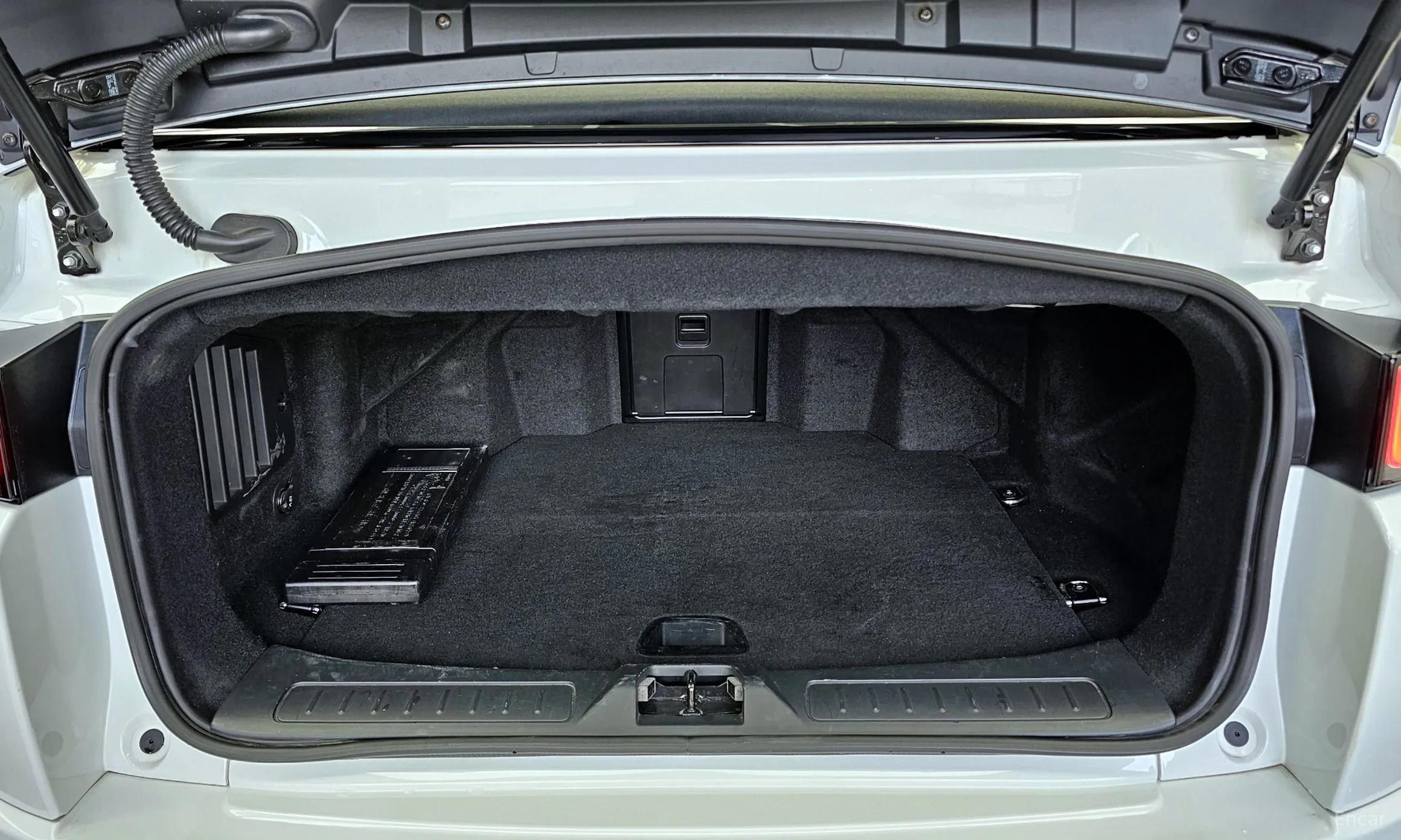 Land Rover Range Rover Evoque превью 20