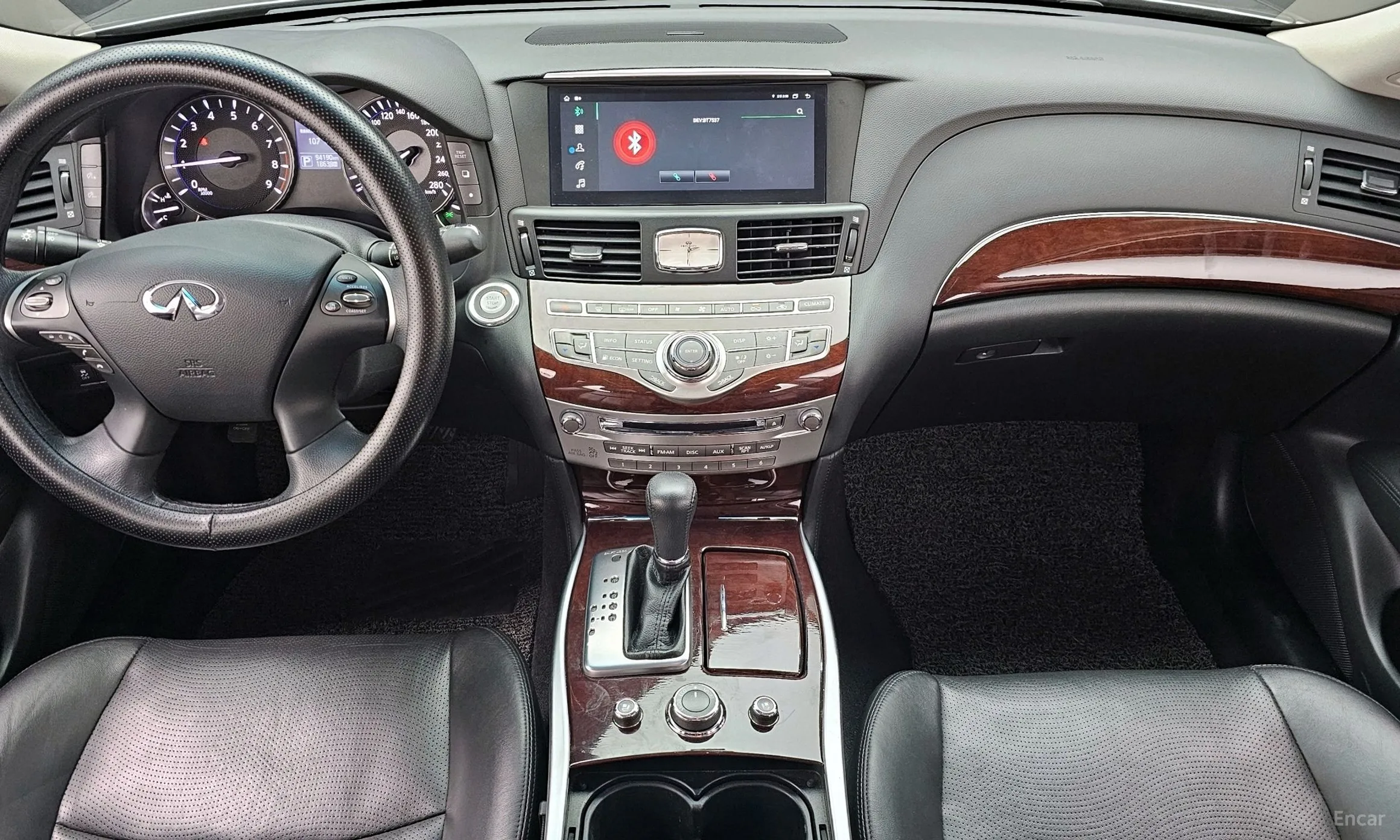 Infiniti Q70 превью 7