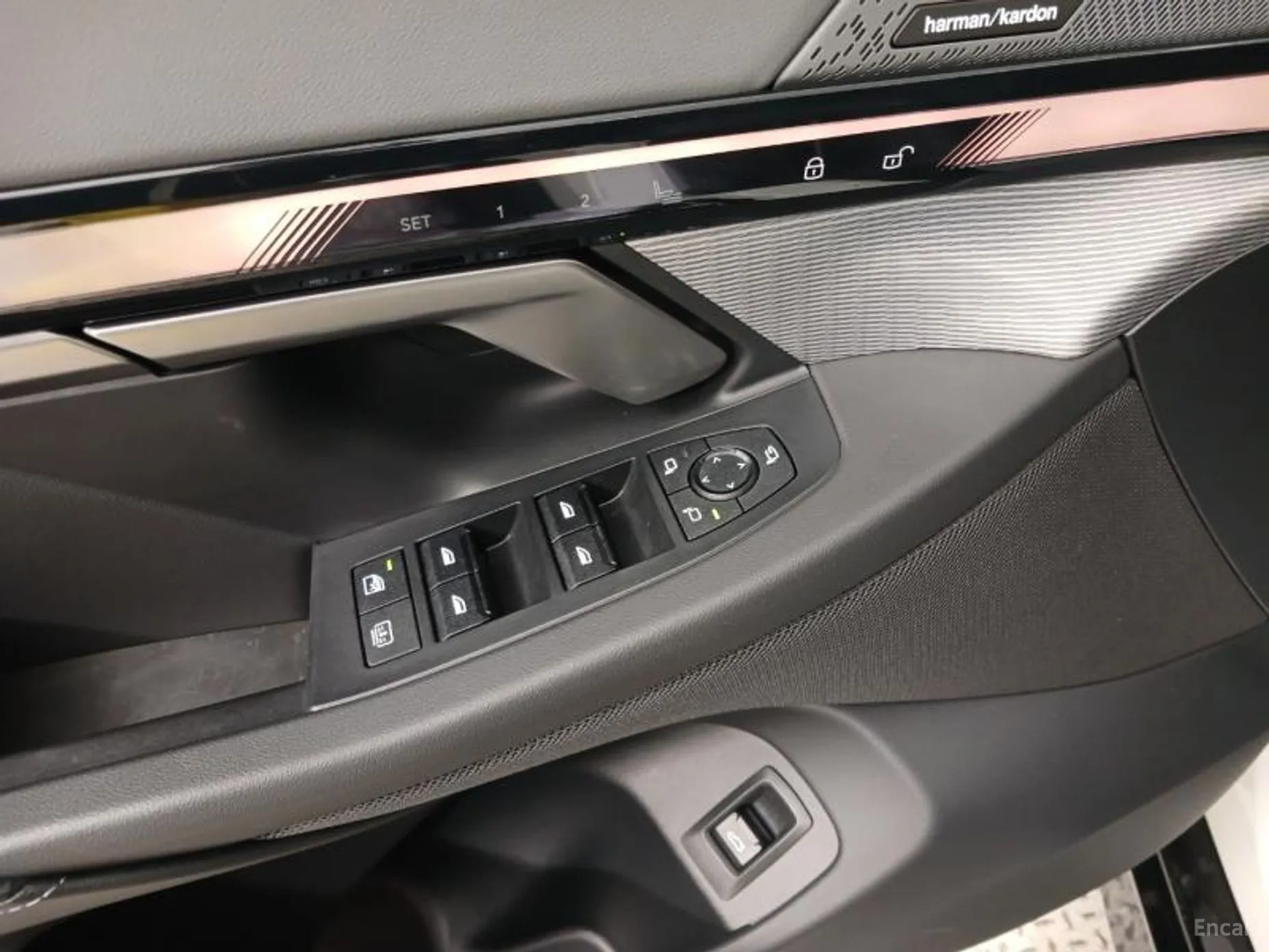 BMW 5 Series (G60) превью 9