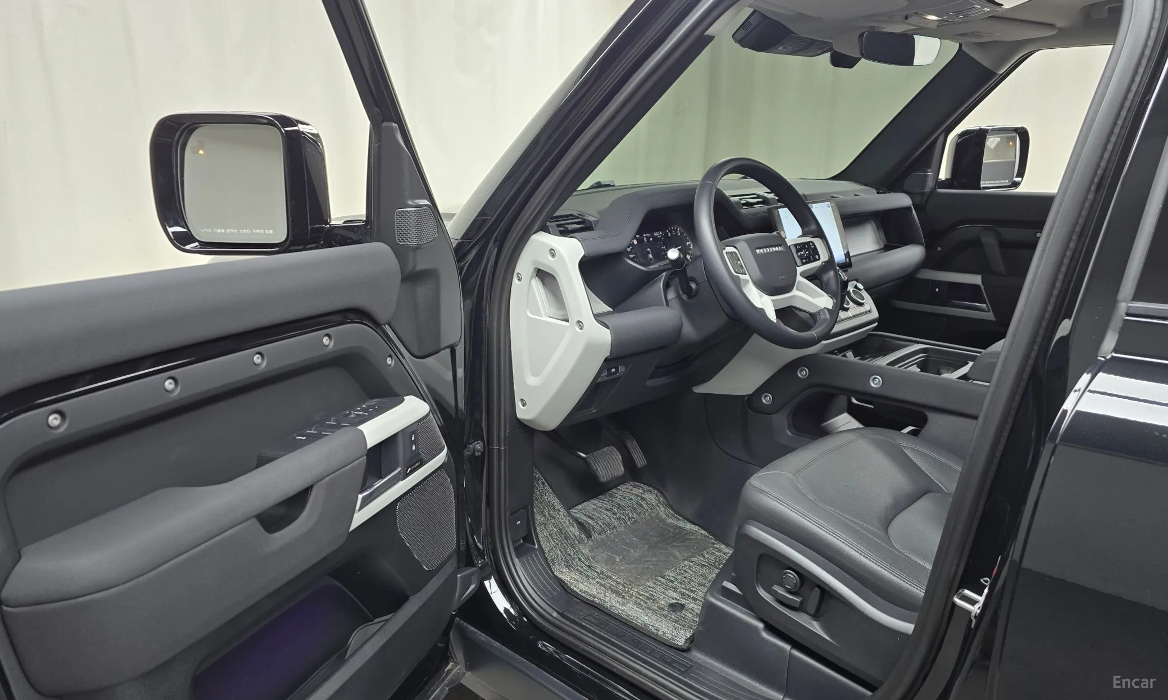 Land Rover Defender (L663) превью 10