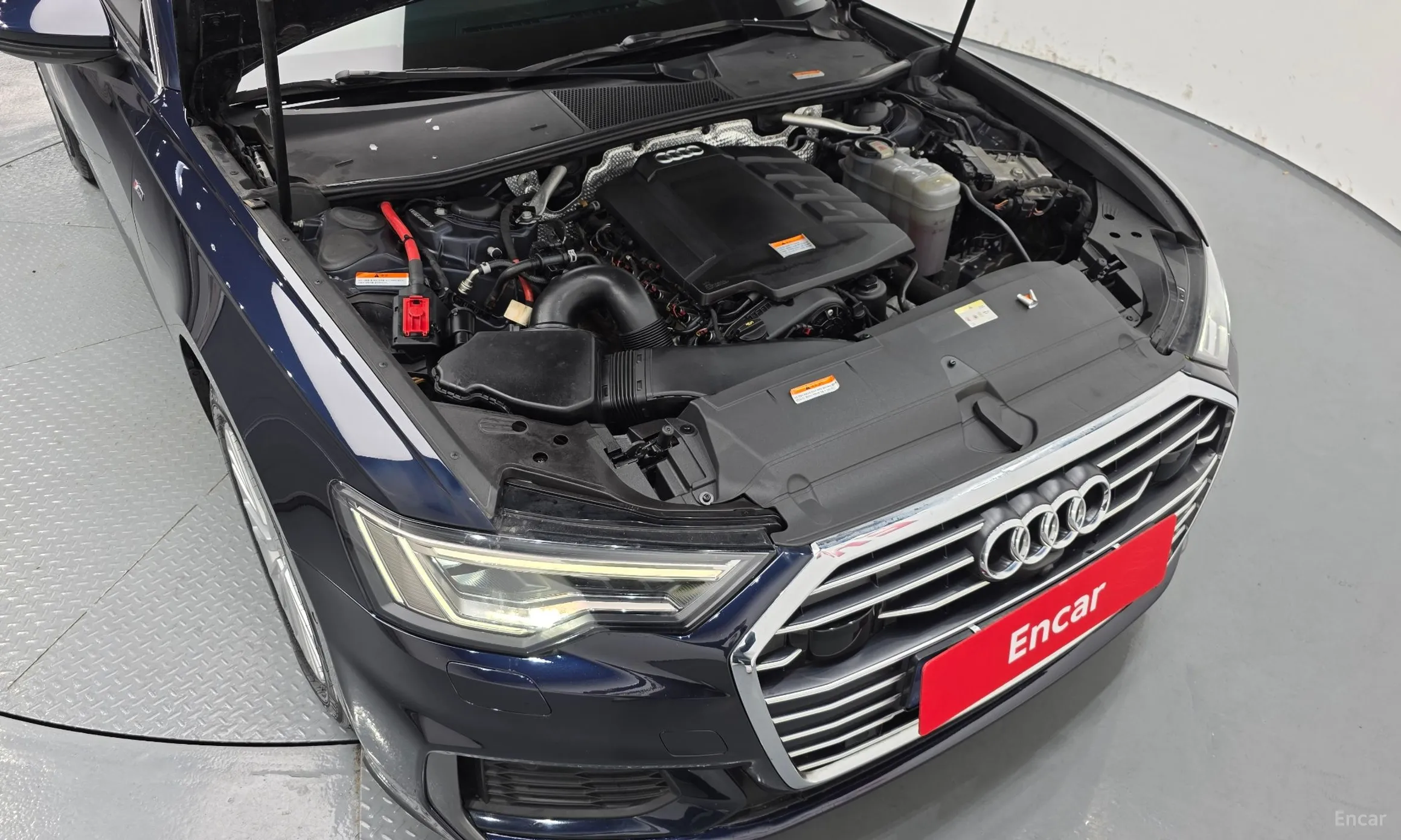 Audi A6 (C8) превью 6