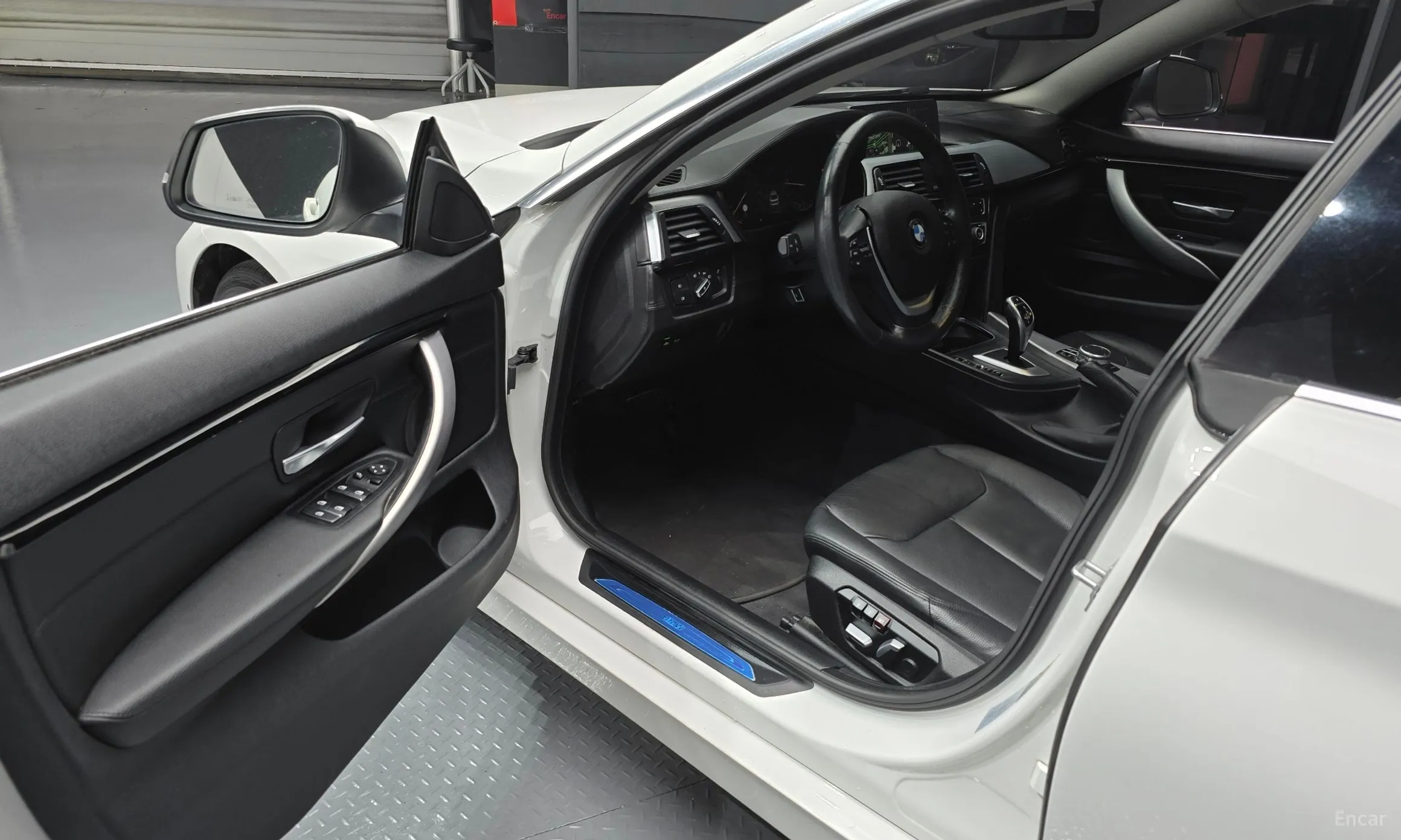 BMW Series 4 (F32) превью 11
