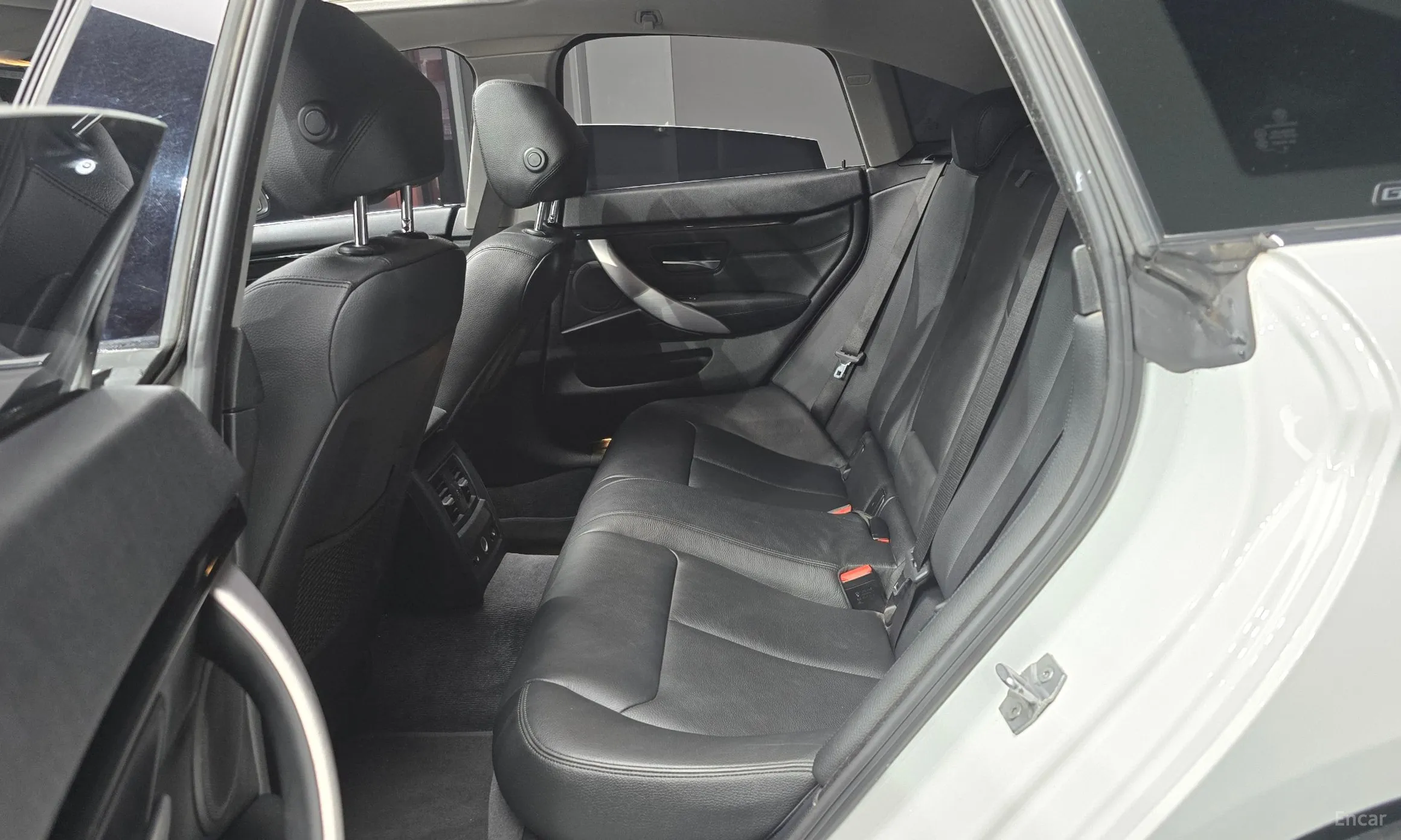 BMW Series 4 (F32) превью 12