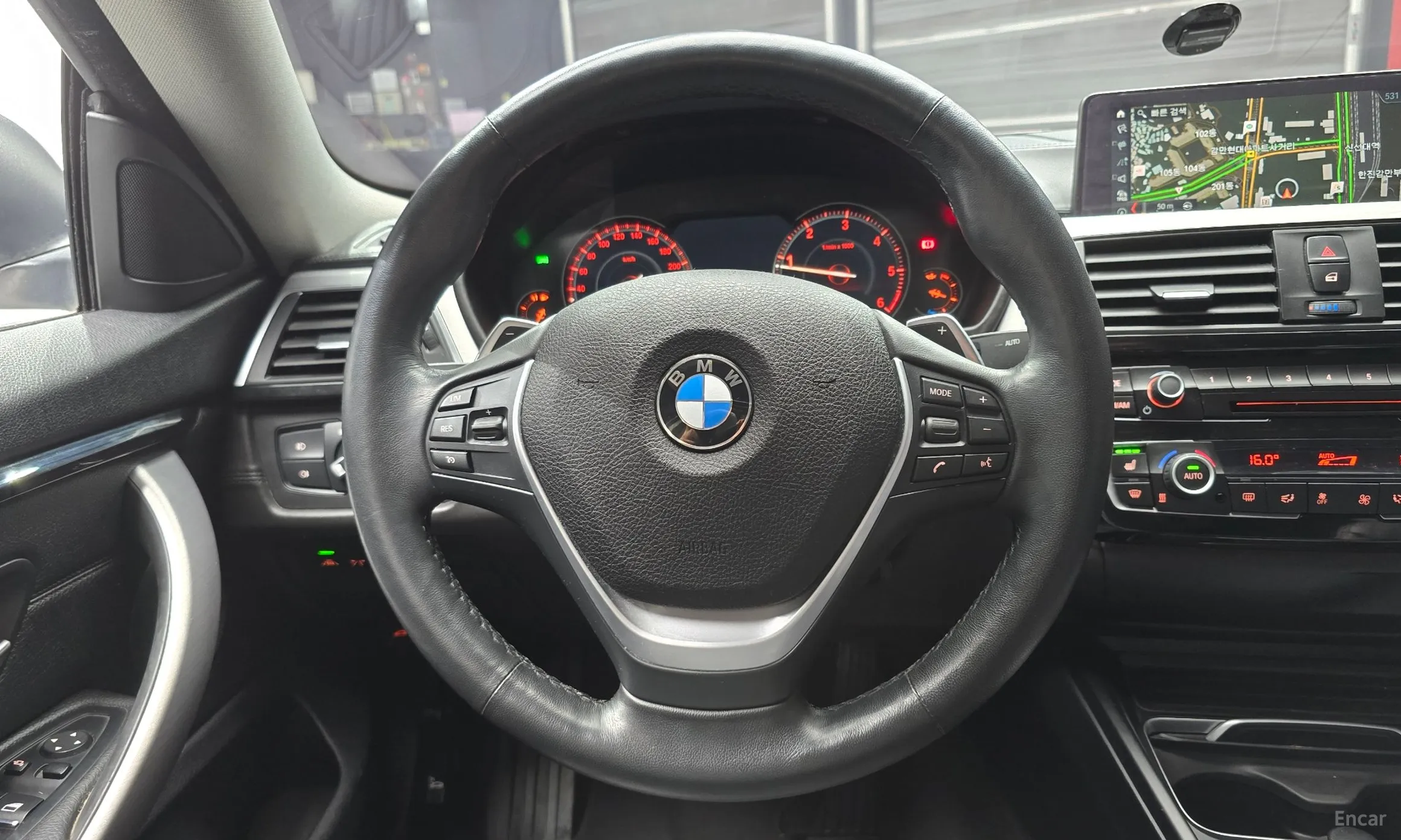 BMW Series 4 (F32) превью 13