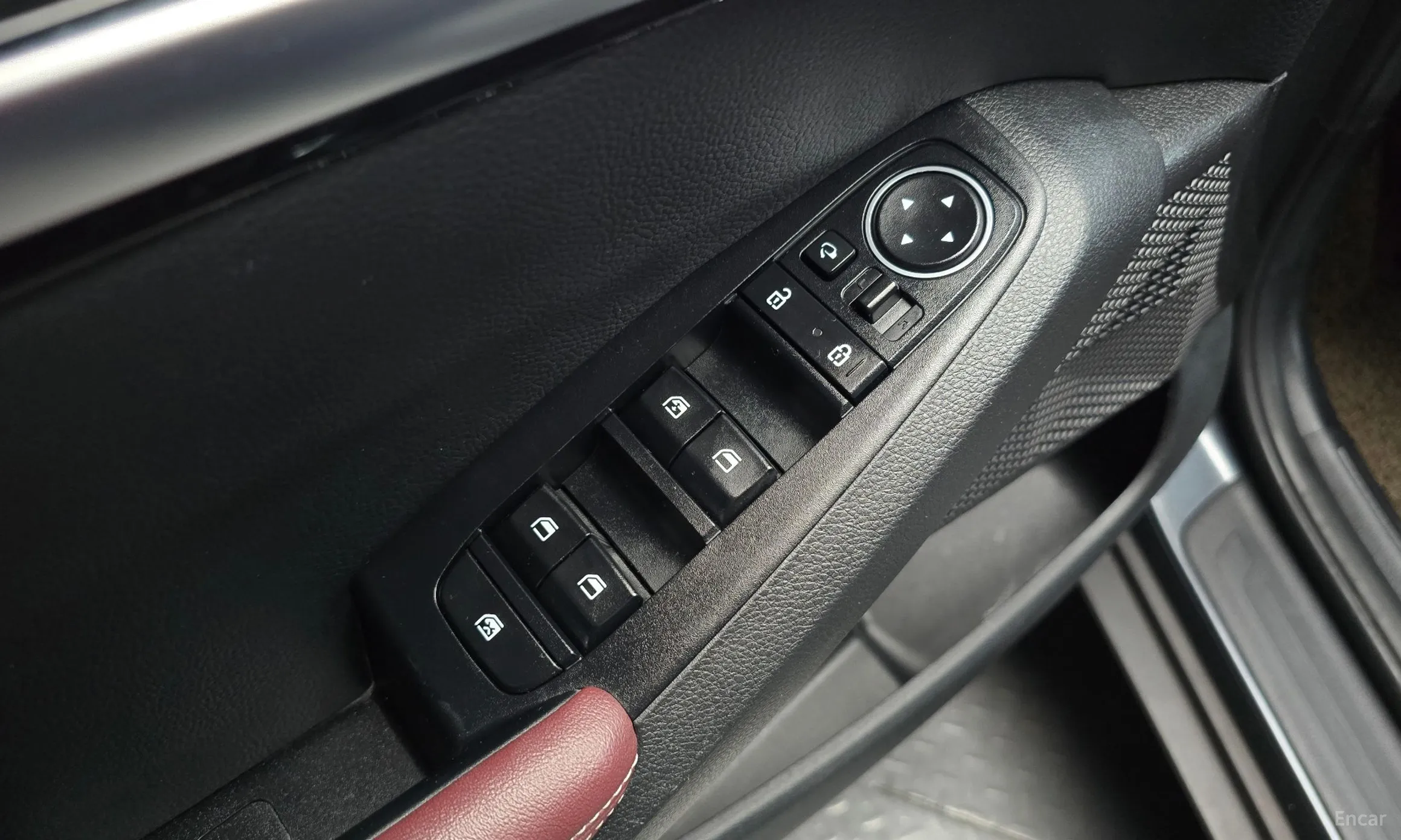 Kia Seltos превью 18