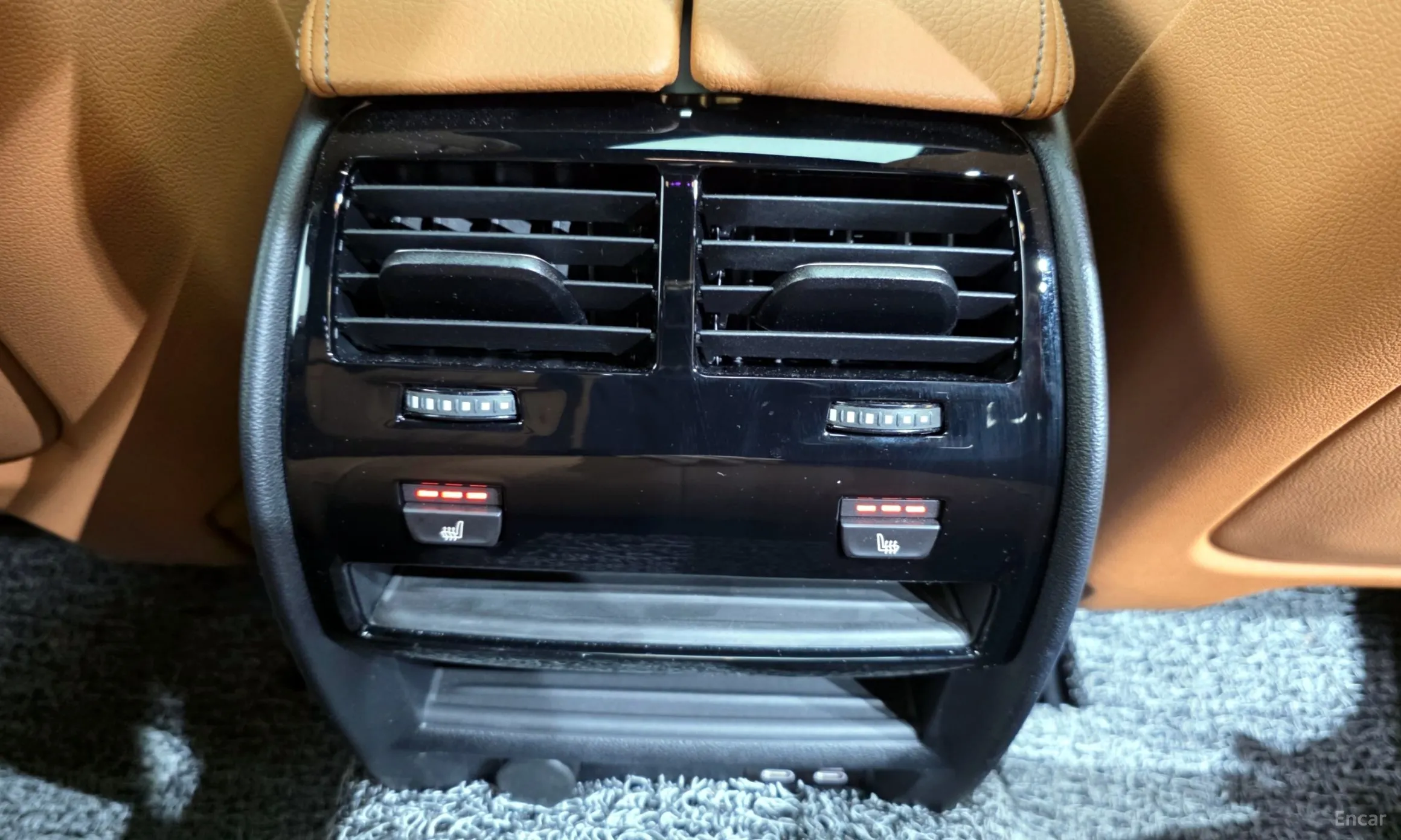 BMW 5 Series (G30) превью 19