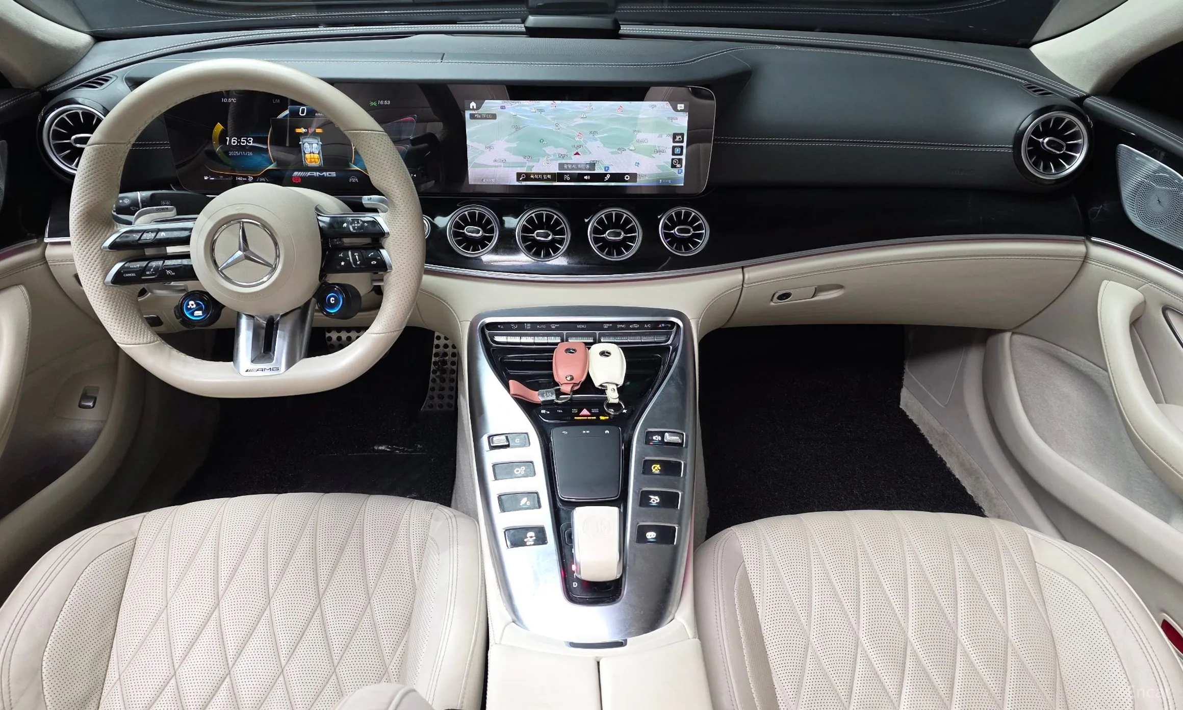 Mercedes Benz AMG GT превью 7