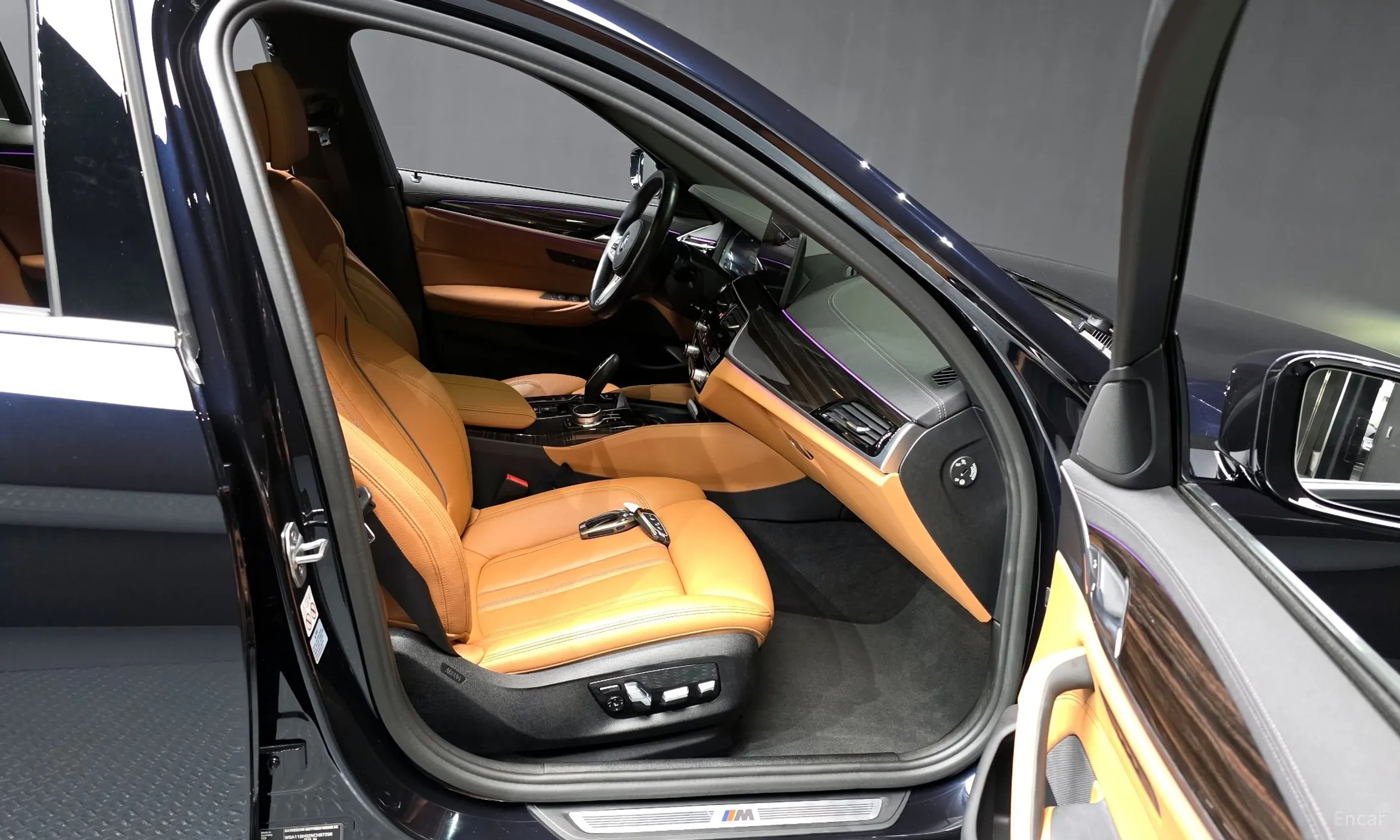 BMW 5 Series (G30) превью 11