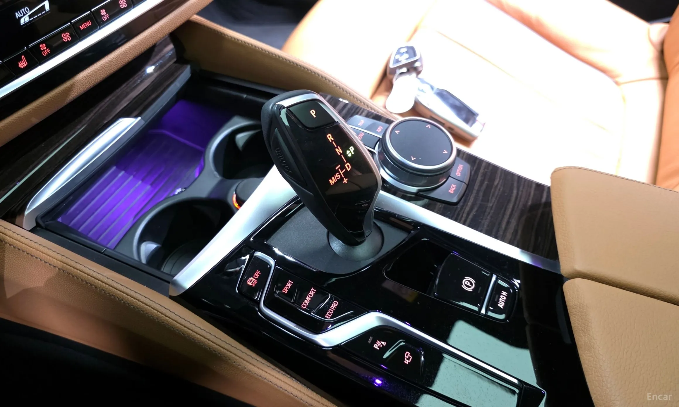 BMW 5 Series (G30) превью 9