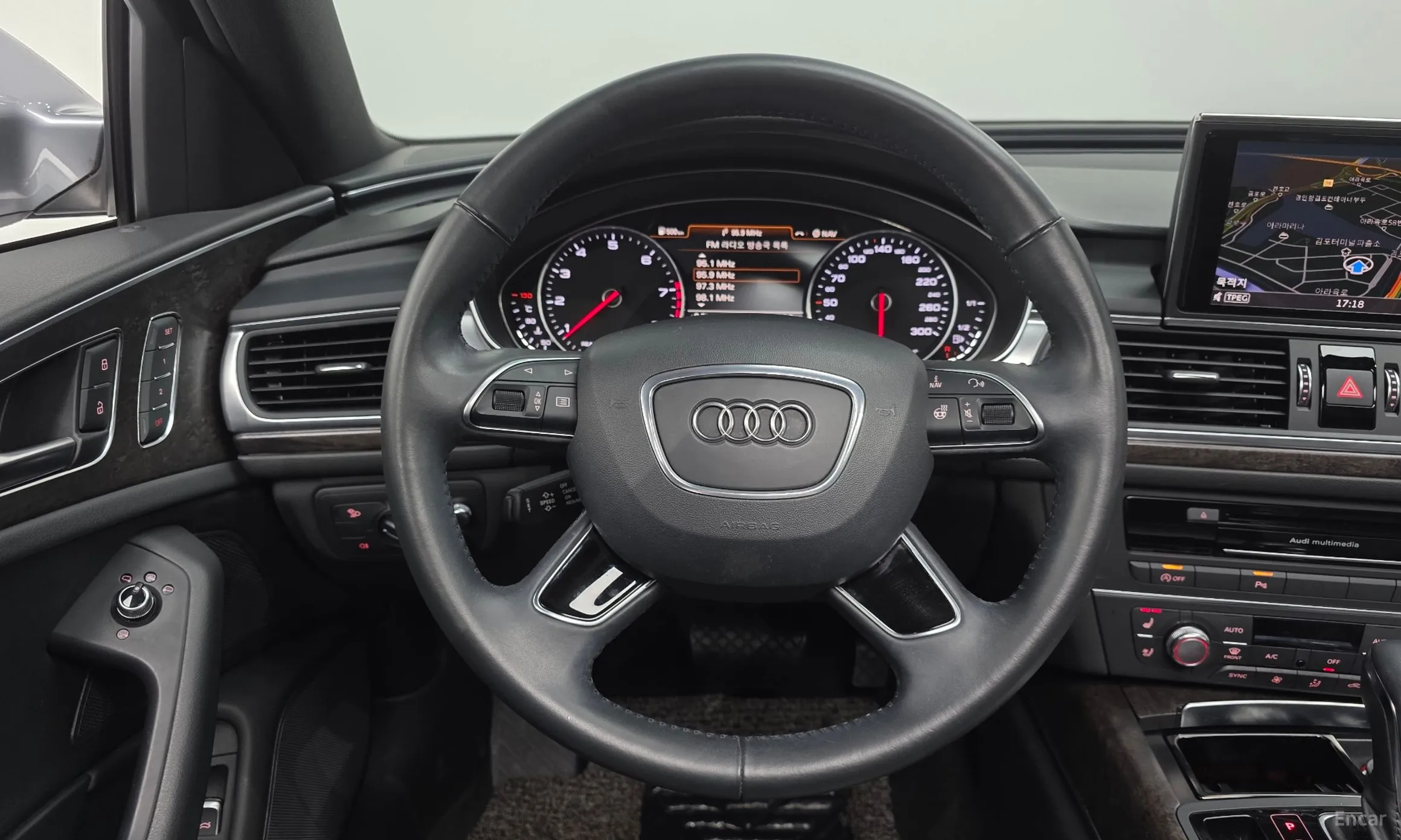 Audi New A6 превью 13