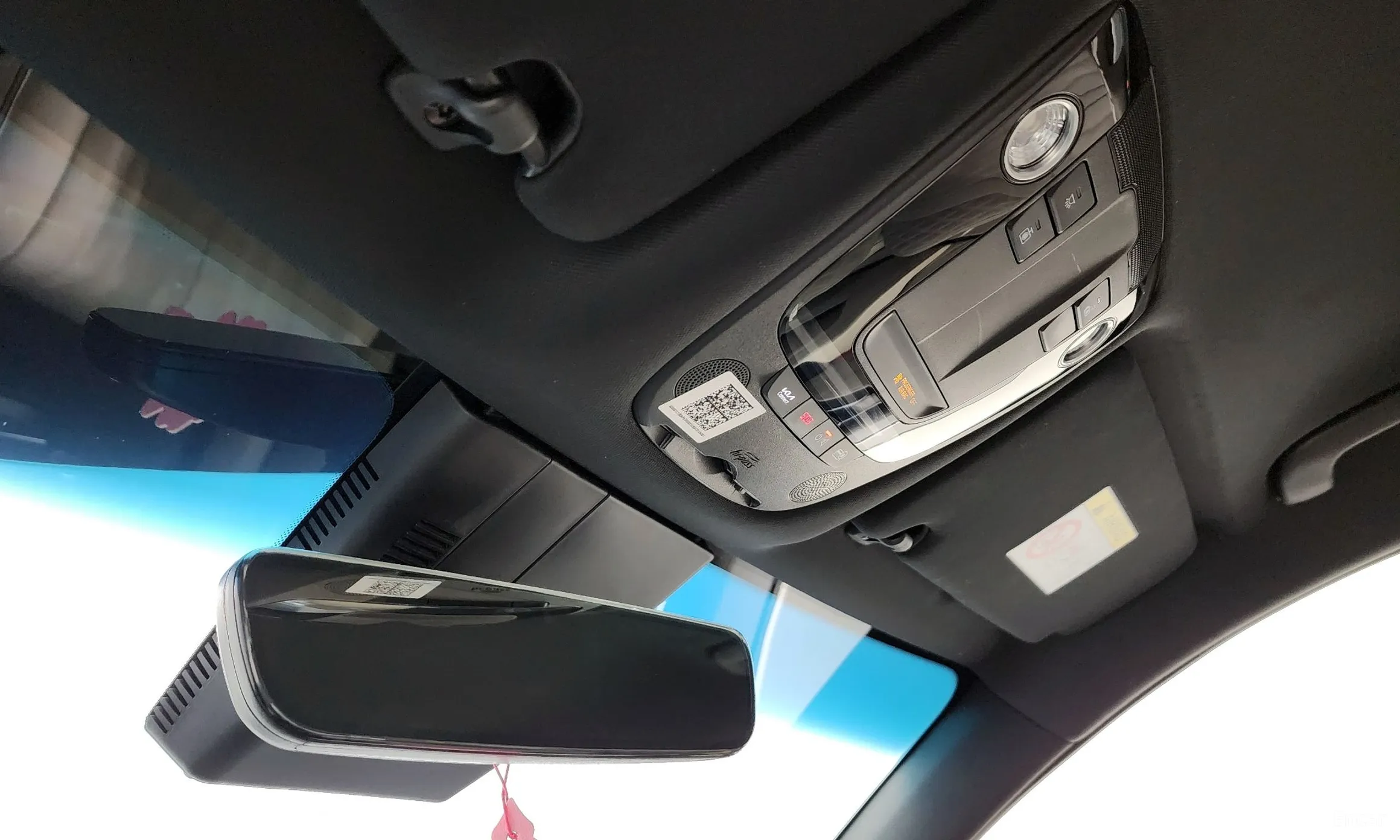 Kia K8 Hybrid превью 19