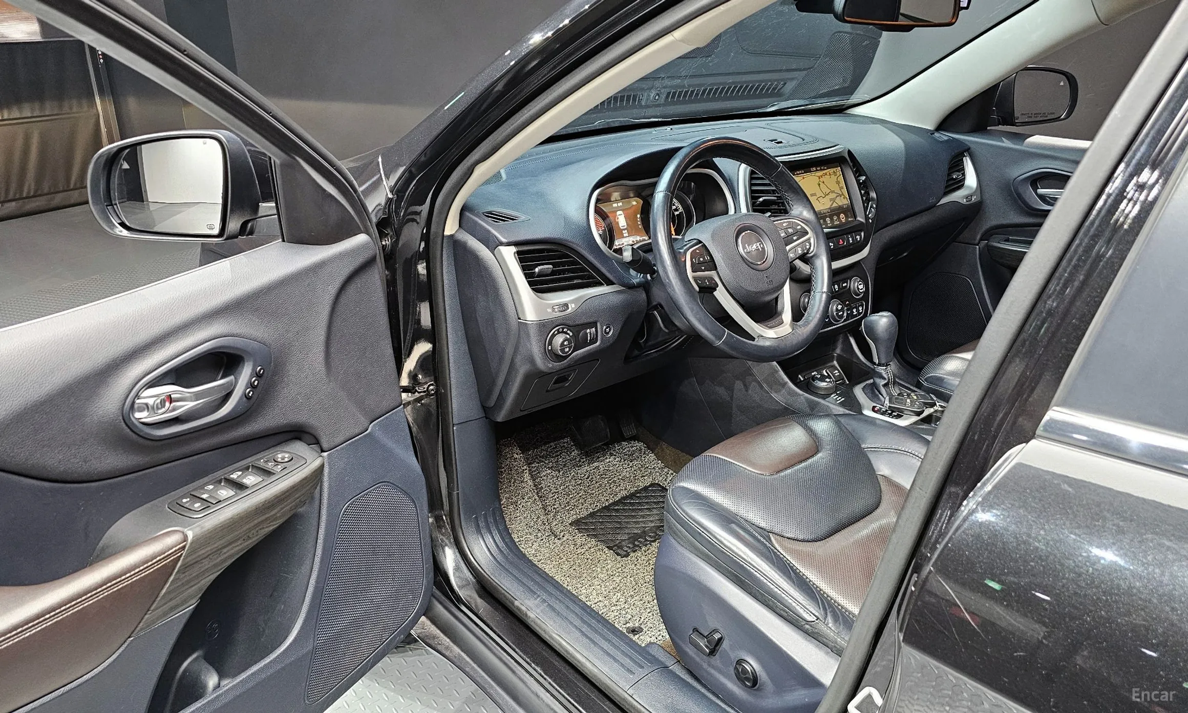 Jeep Cherokee (KL) превью 11