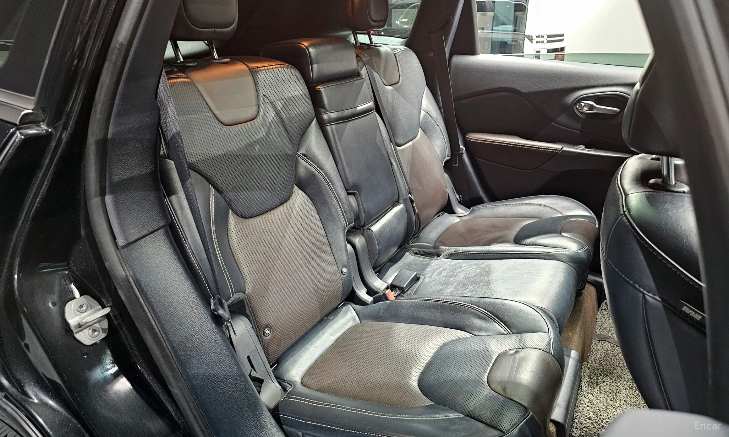 Jeep Cherokee (KL) превью 12