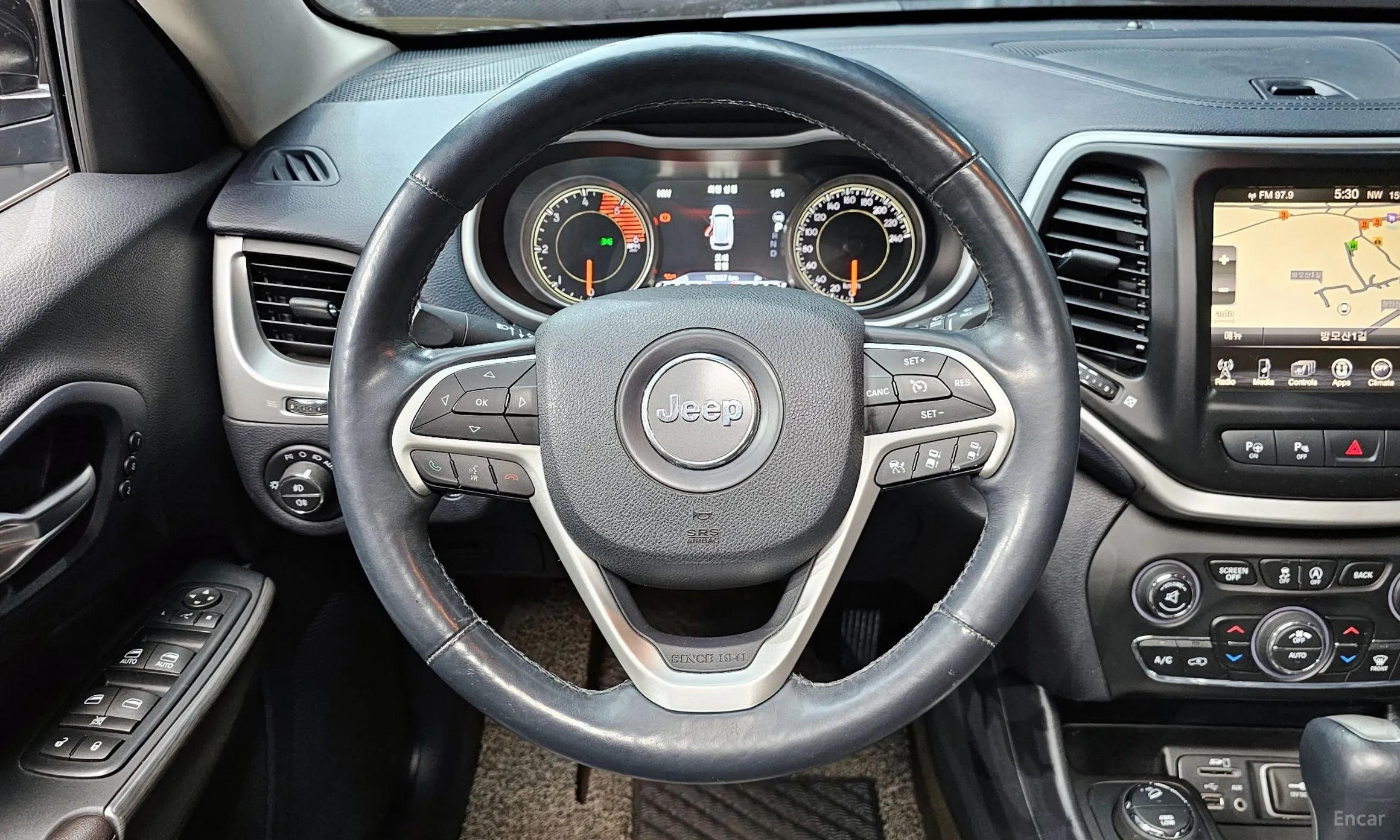 Jeep Cherokee (KL) превью 13