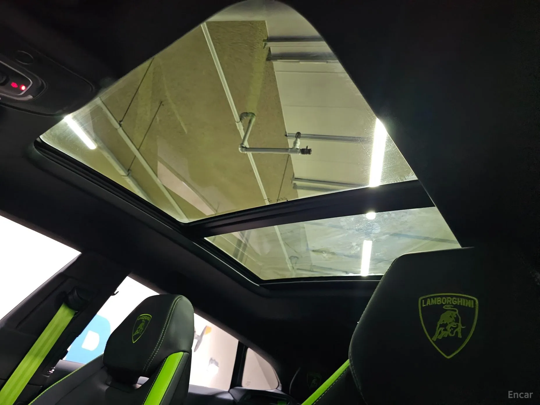 Lamborghini Urus превью 19