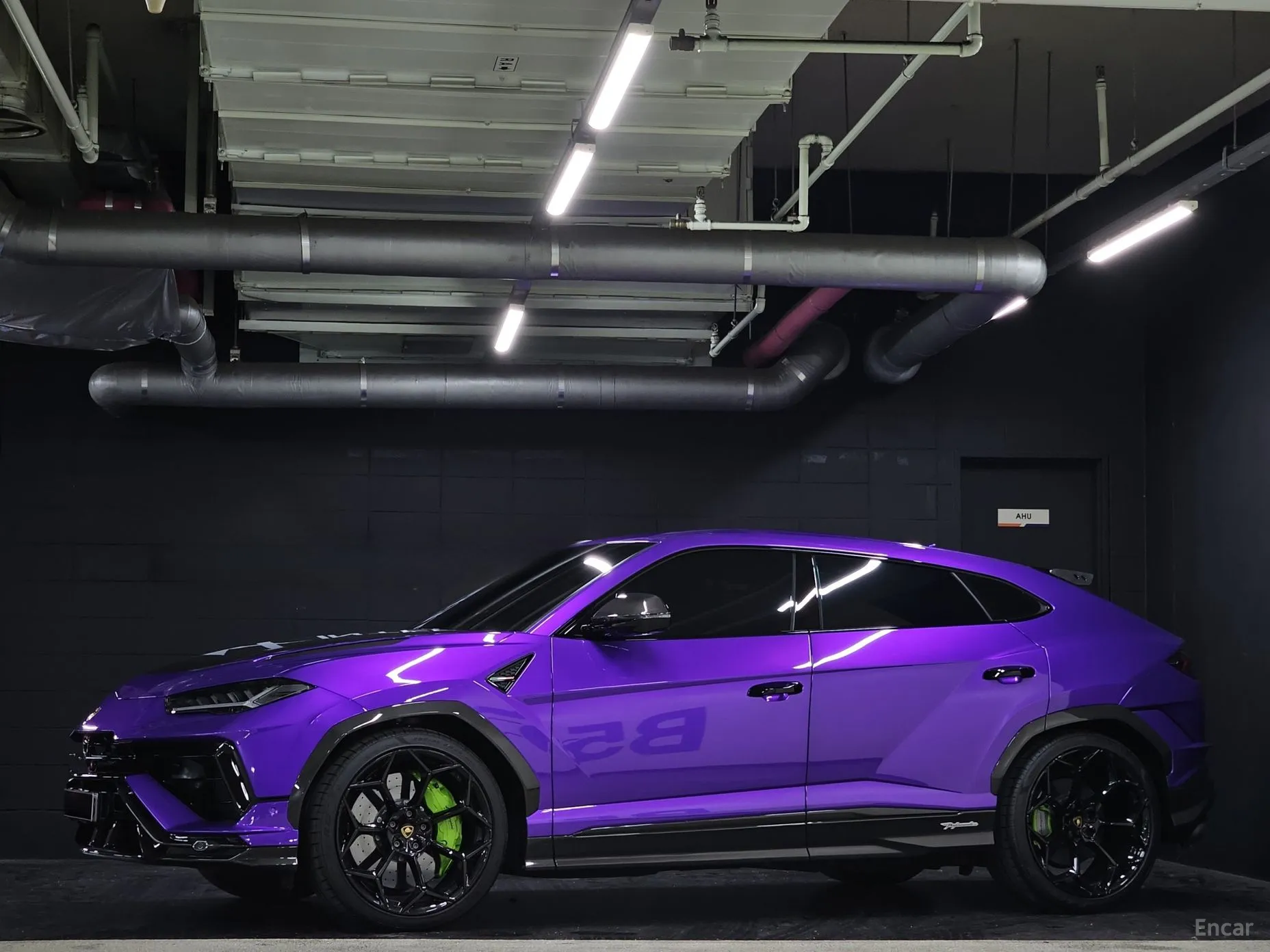 Lamborghini Urus превью 3