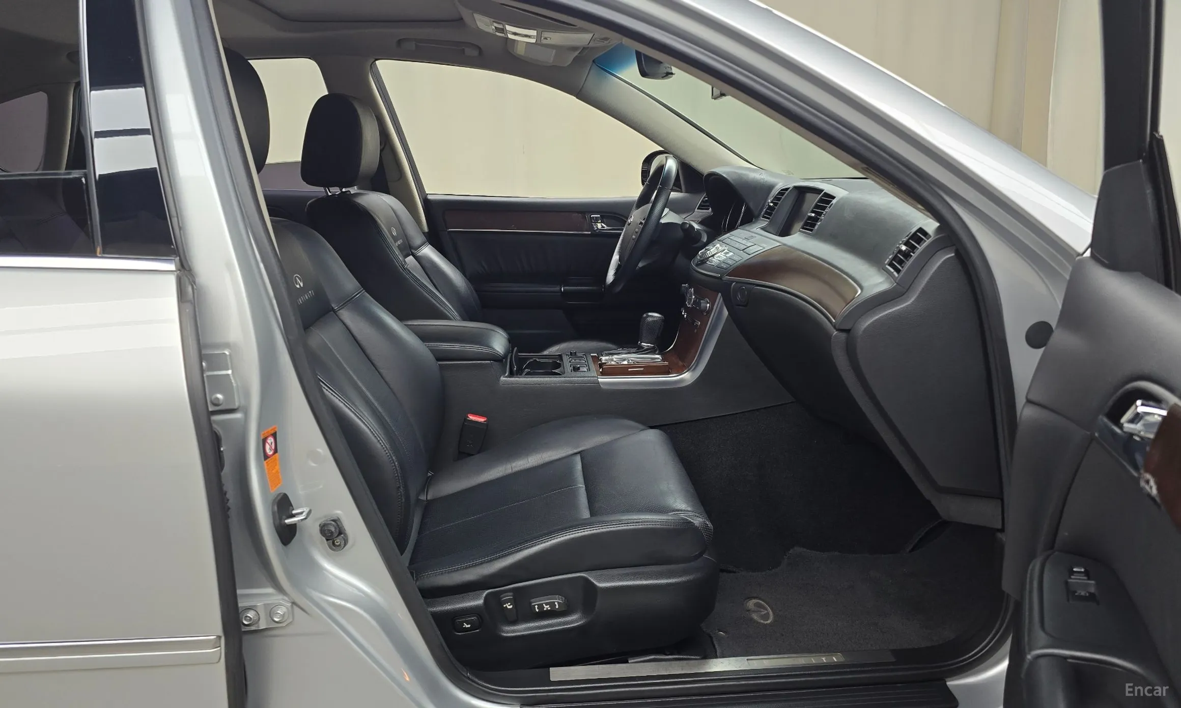 Infiniti M35 превью 10