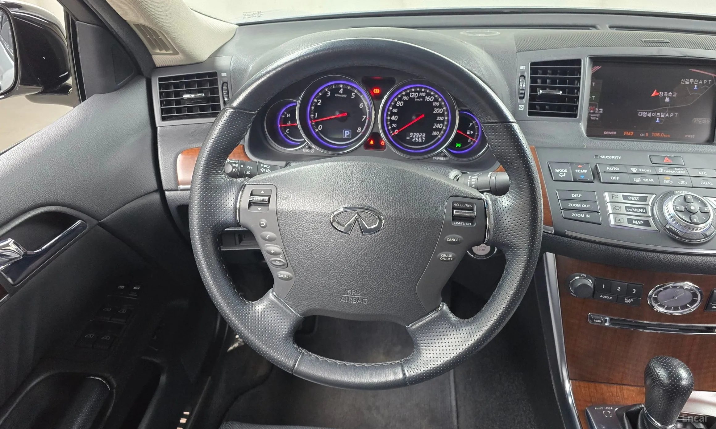 Infiniti M35 превью 13