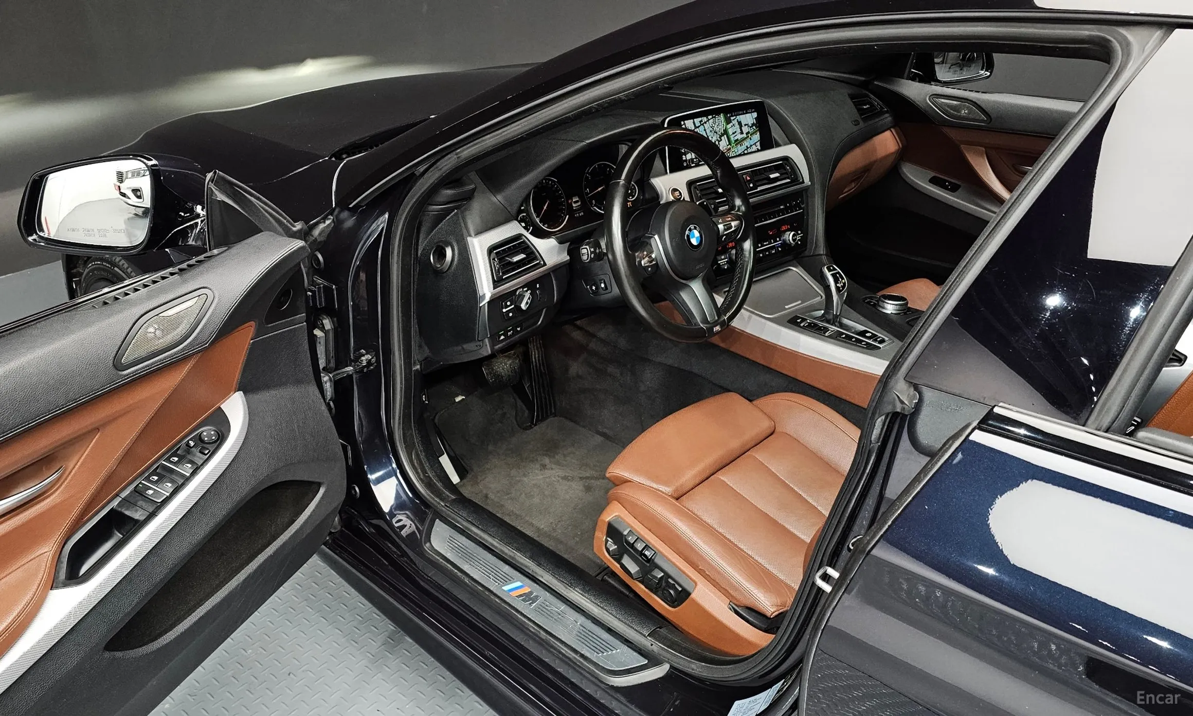 BMW 6 Series (F12) превью 11