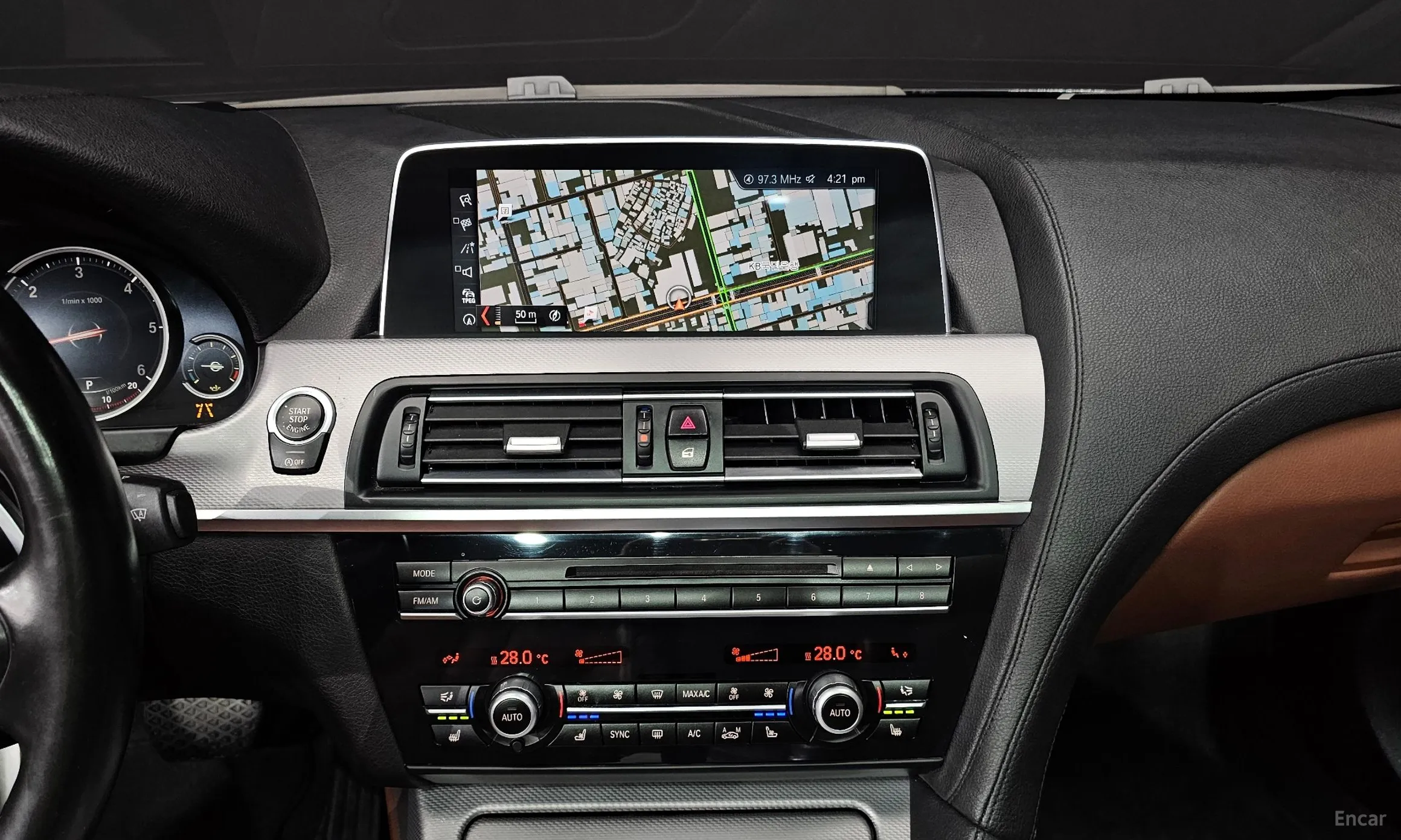 BMW 6 Series (F12) превью 15